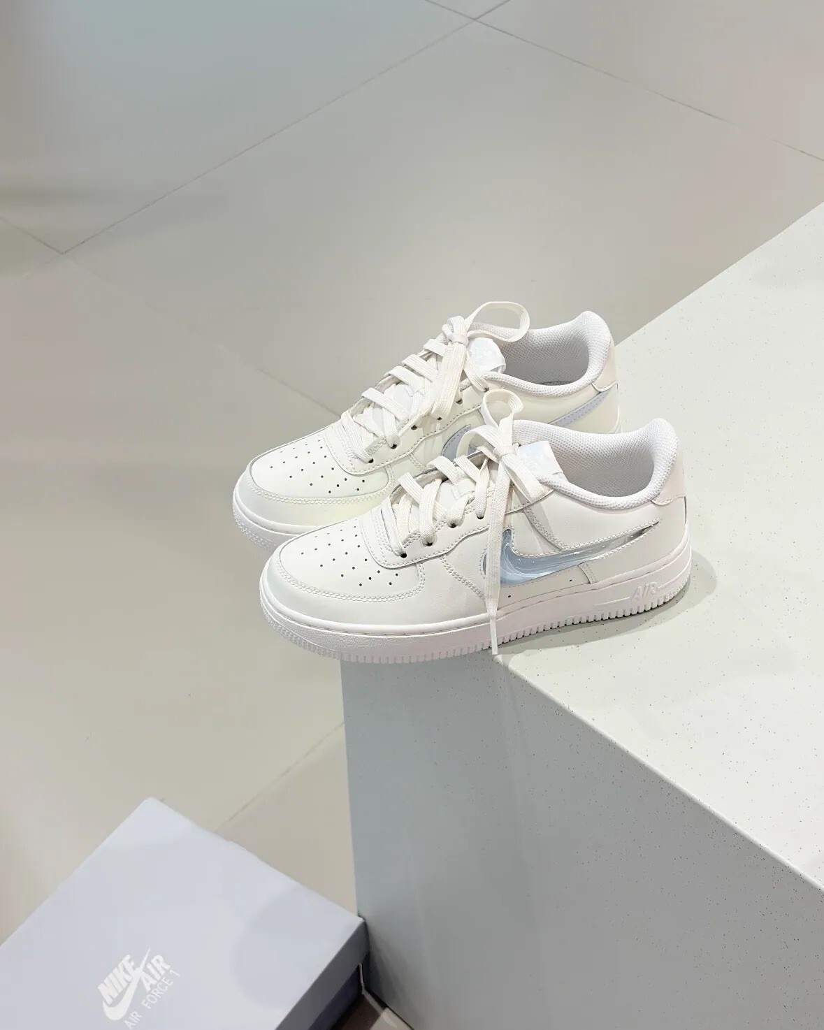 【Luxury】 Nike Air Force 1 GS AF1 果凍勾 立體勾 白藍 果凍勾勾FORCE 空軍1號 小白鞋 IR0595-101