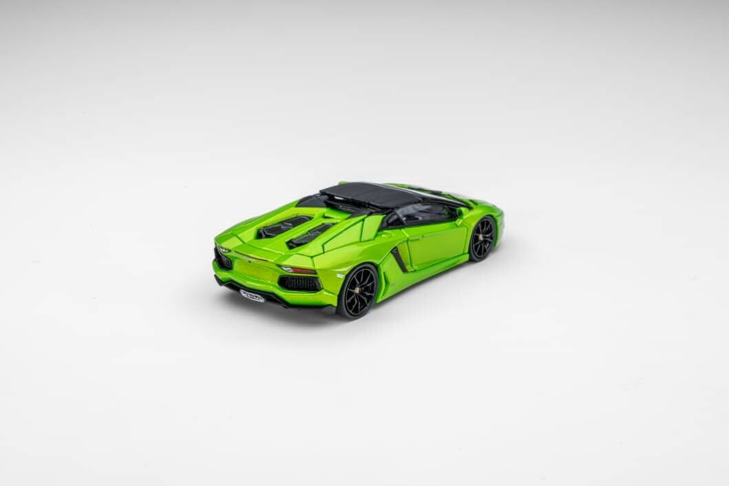 預訂:1/64 Classic Garage Lamborghini Aventador LP700-4 Roadster Apple Green (CGLAG )