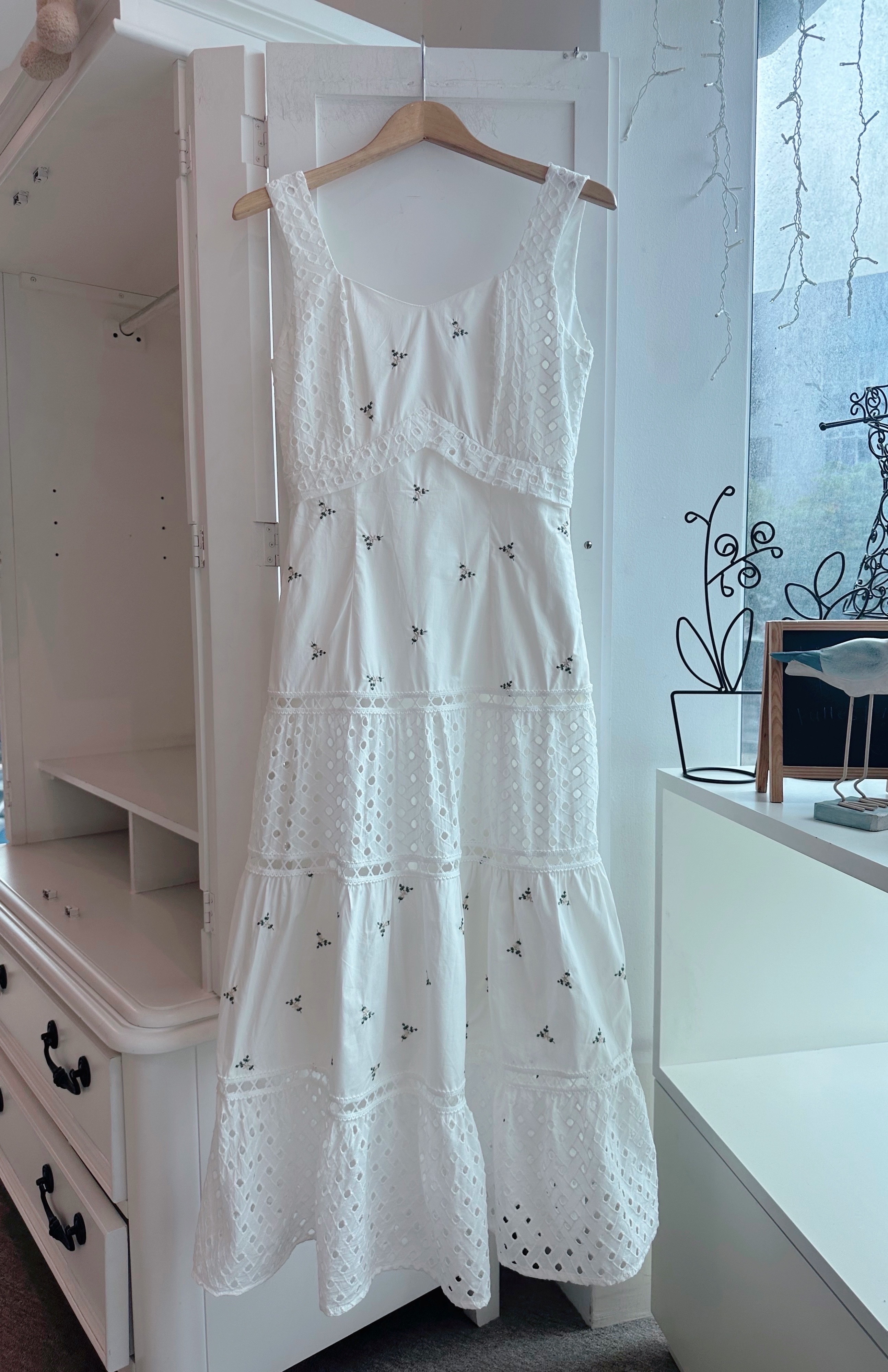 STRAP COTTON LACE EMBROIDERED LONG DRESS