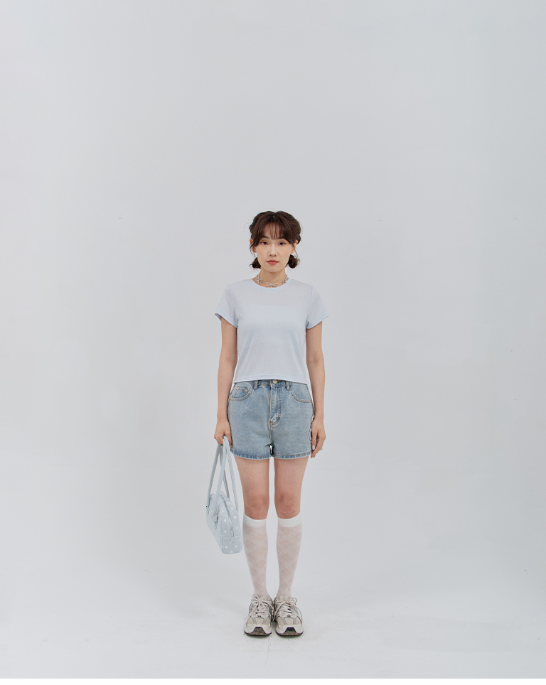 3D unfinished floral denim shorts, available in two colors, sizes S/M/L.【04130342】in stock+pre-order