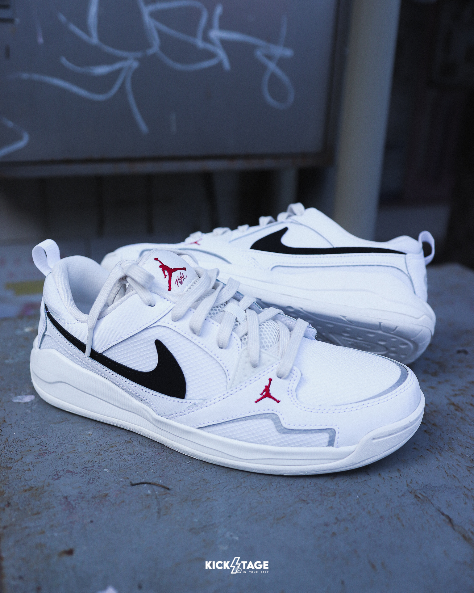 男鞋 NIKE JORDAN CMFT ERA 白黑 喬丹 透氣 緩震 運動鞋【IR7568-101】