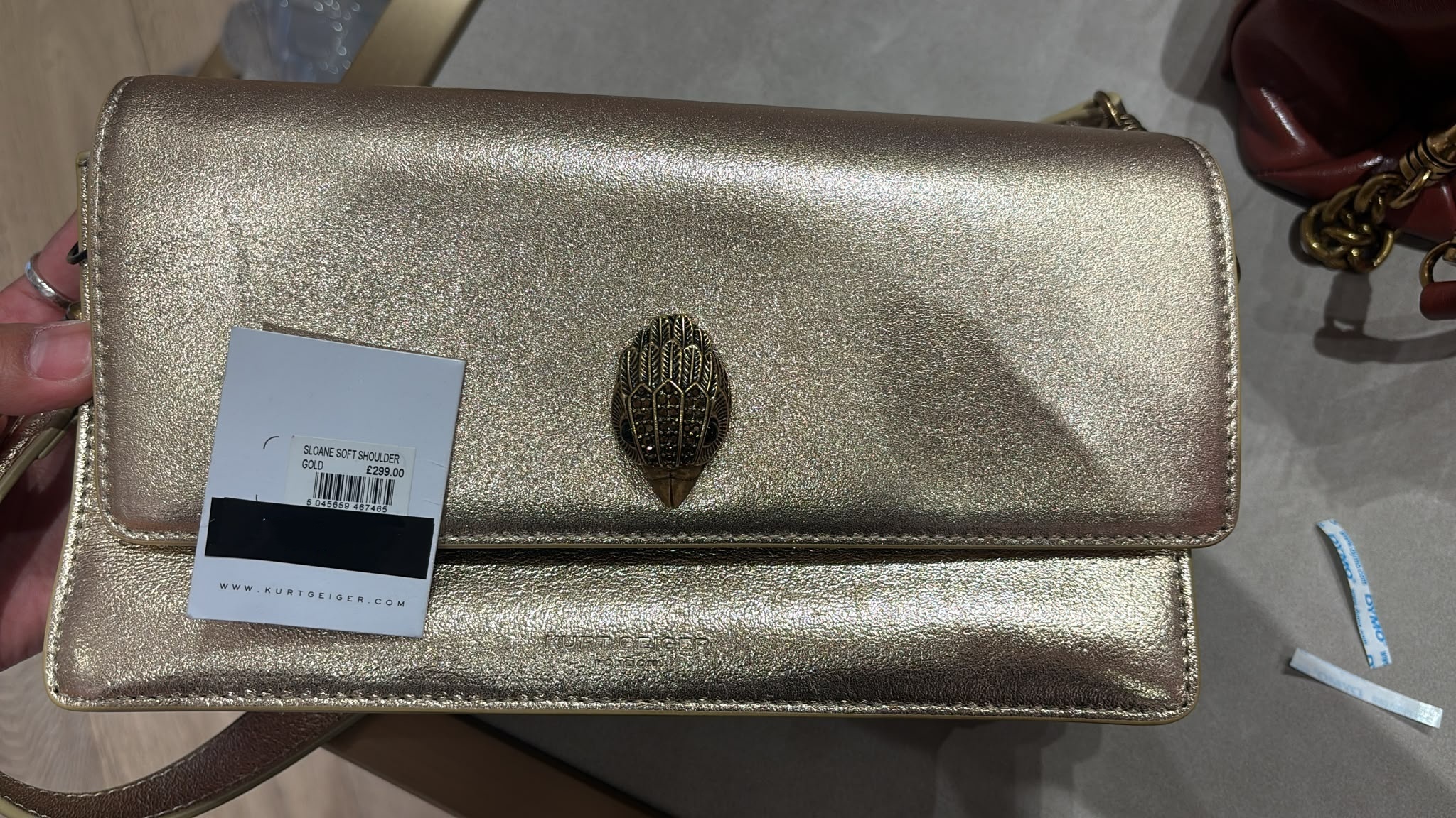 英國代購 KG Kurt Geiger SLOANE SOFT SHOULDER GOLD
