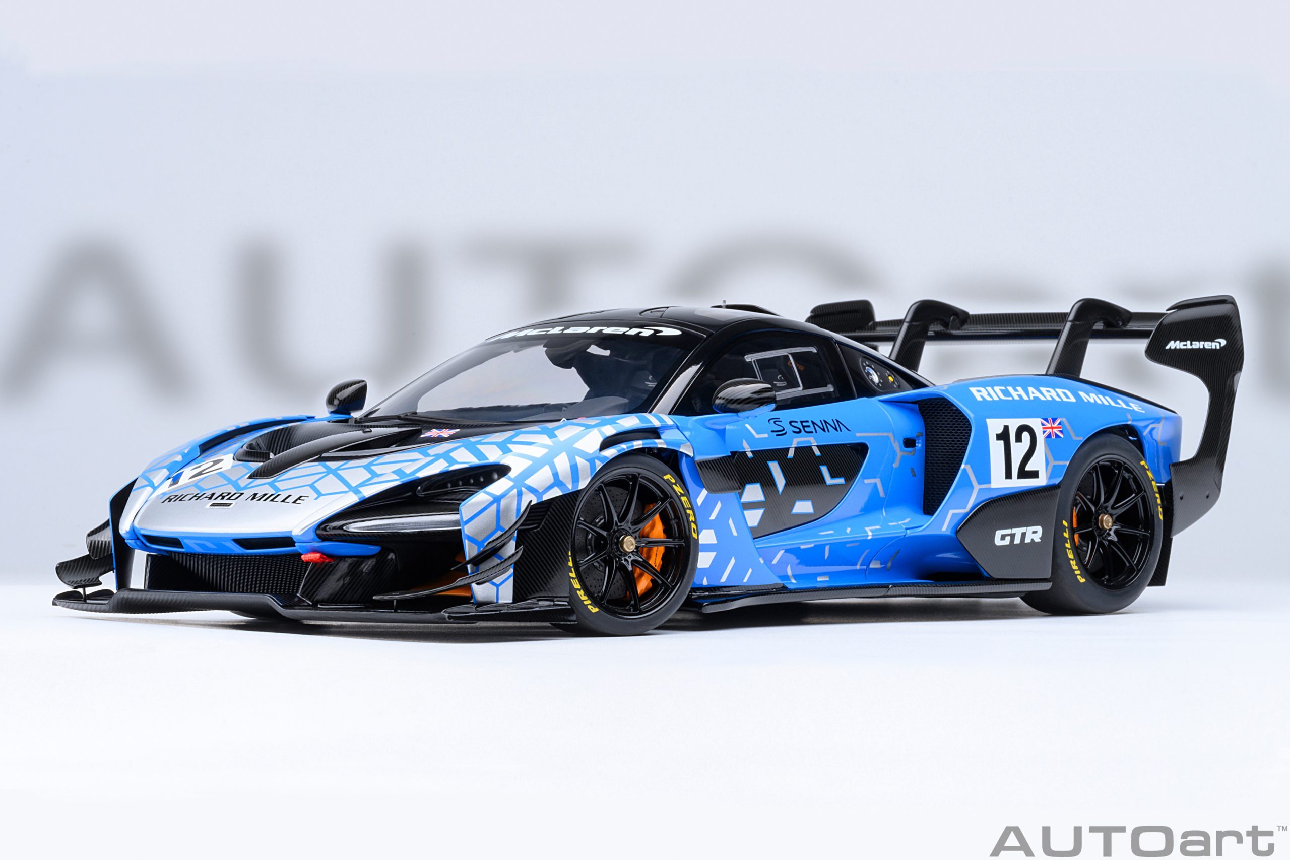 1/18 AUTOART McLaren Senna GTR (Presentation version #12) (81955)