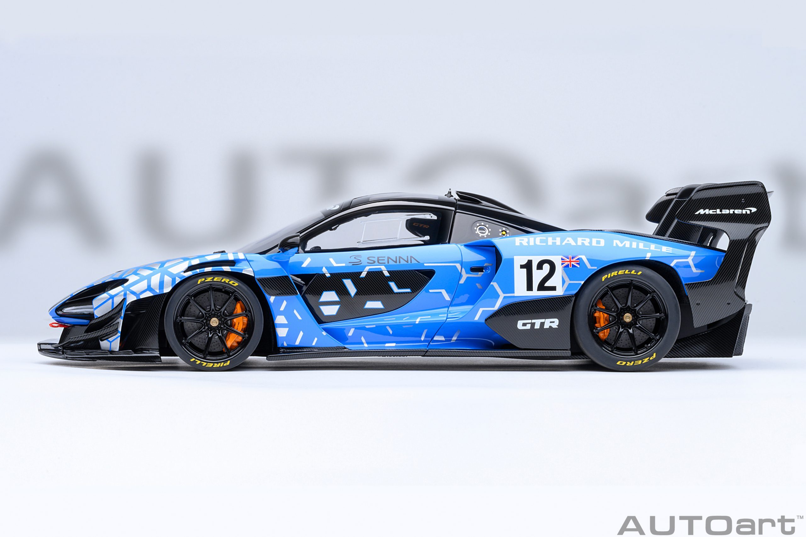 1/18 AUTOART McLaren Senna GTR (Presentation version #12) (81955)