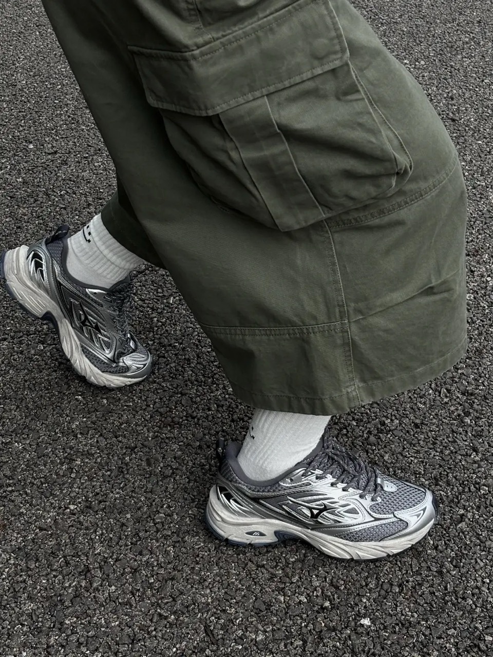 MIZUNO FIYI V2 煙灰銀 炭灰 仿舊 刷舊 復古 男女鞋 D1GH241517 / 預購