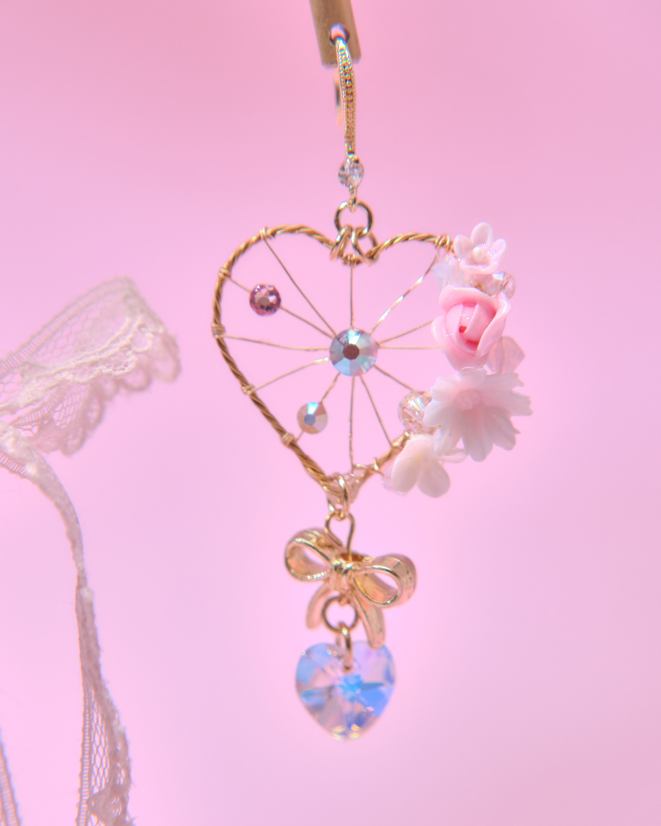 13727 Heart Petal Drop Earrings