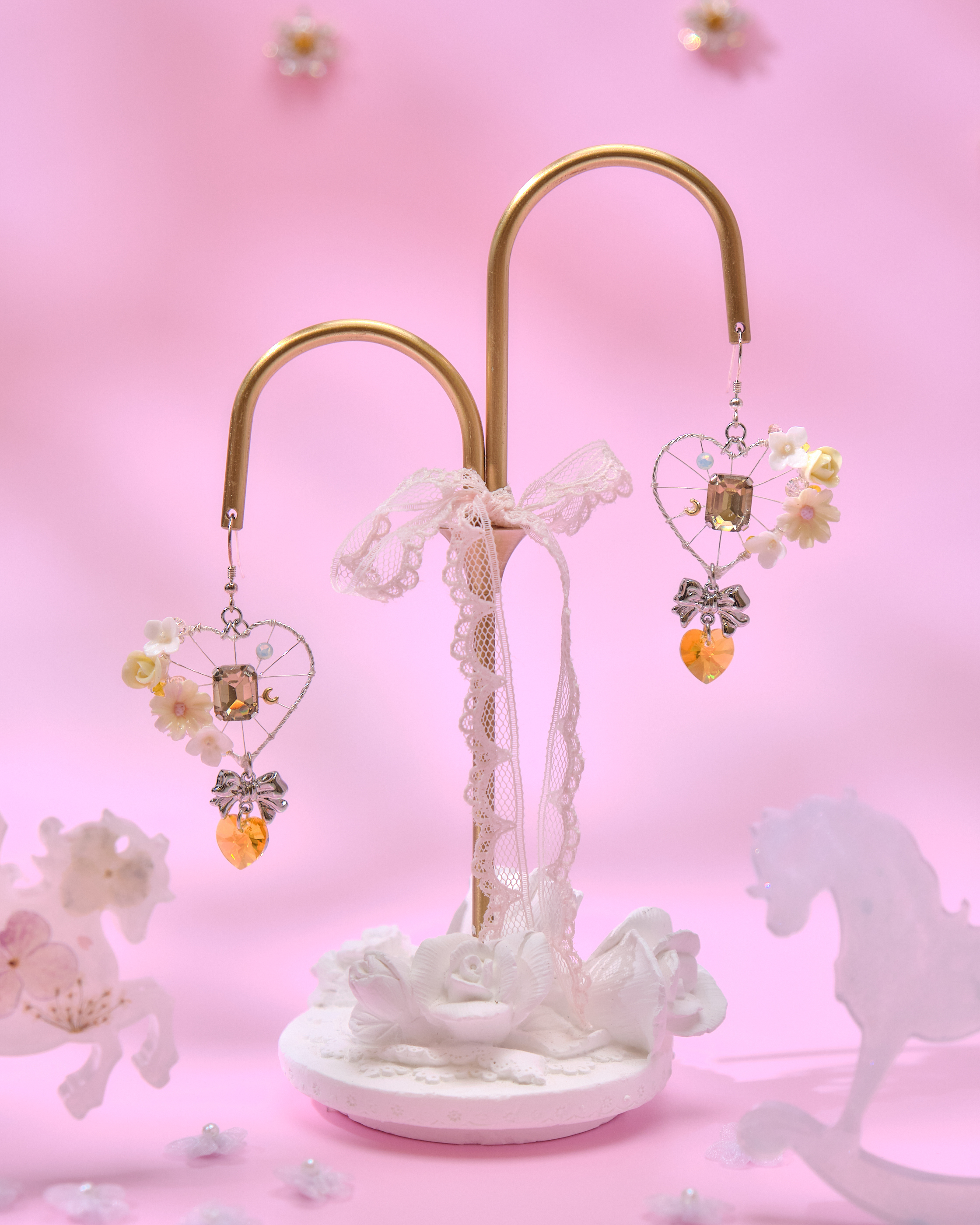 13724 Heart Petal Drop Earrings