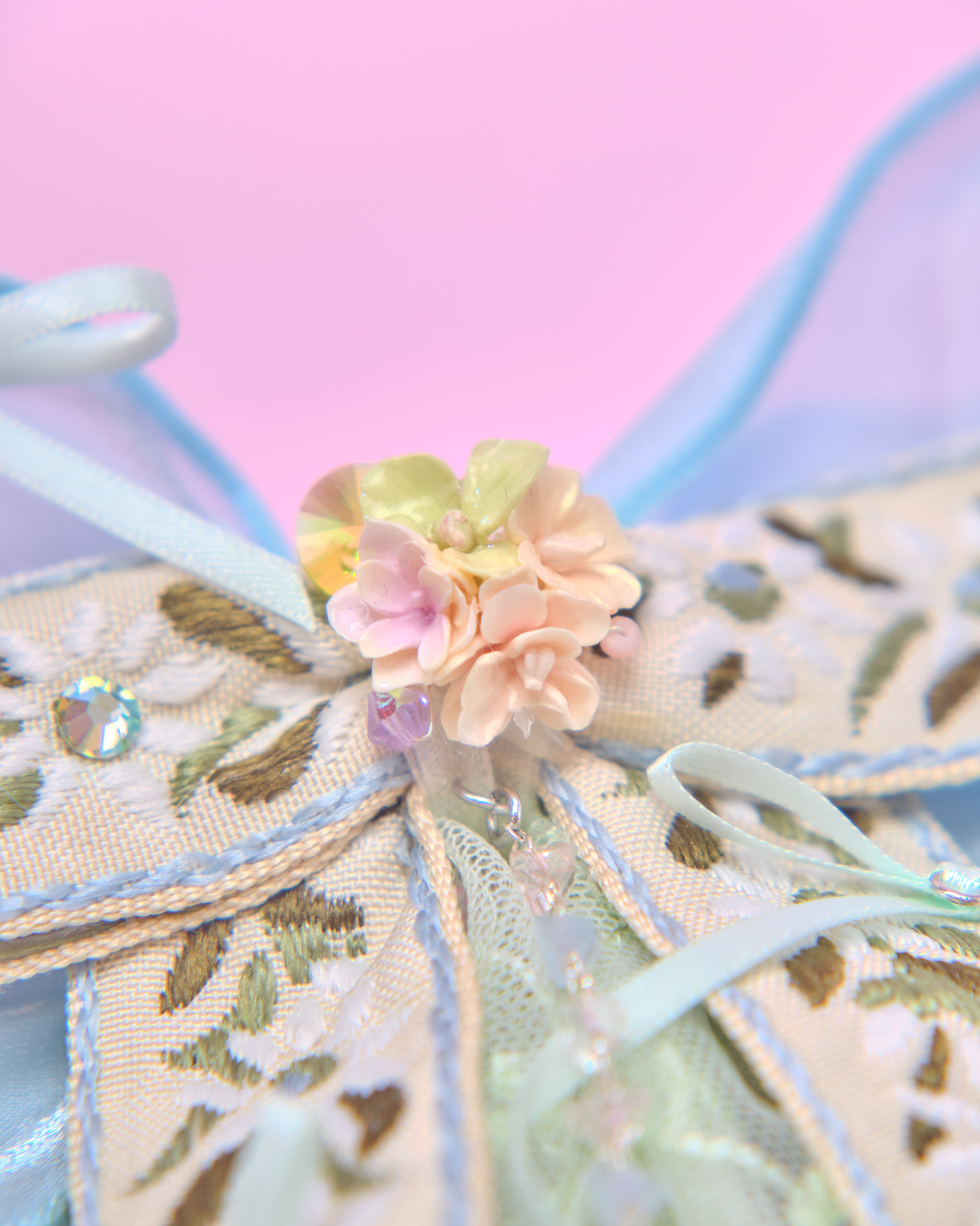 13719 Summer Bow Medium Clip