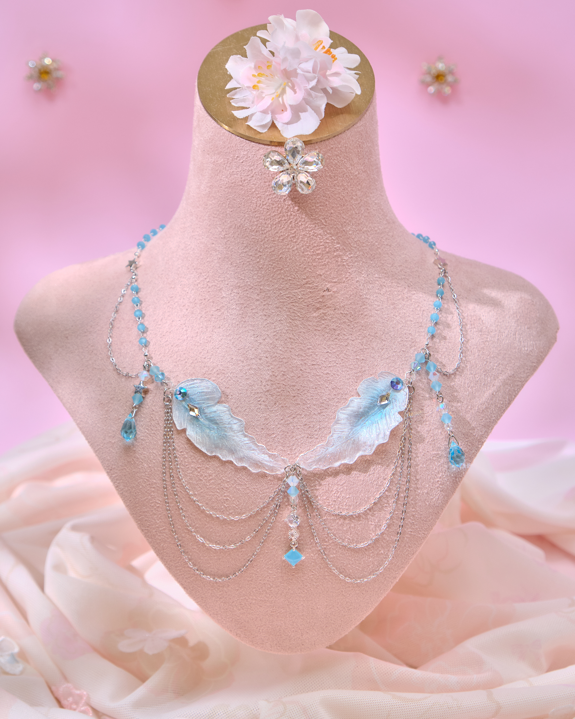 13715 Summer Bloom Wing Necklace