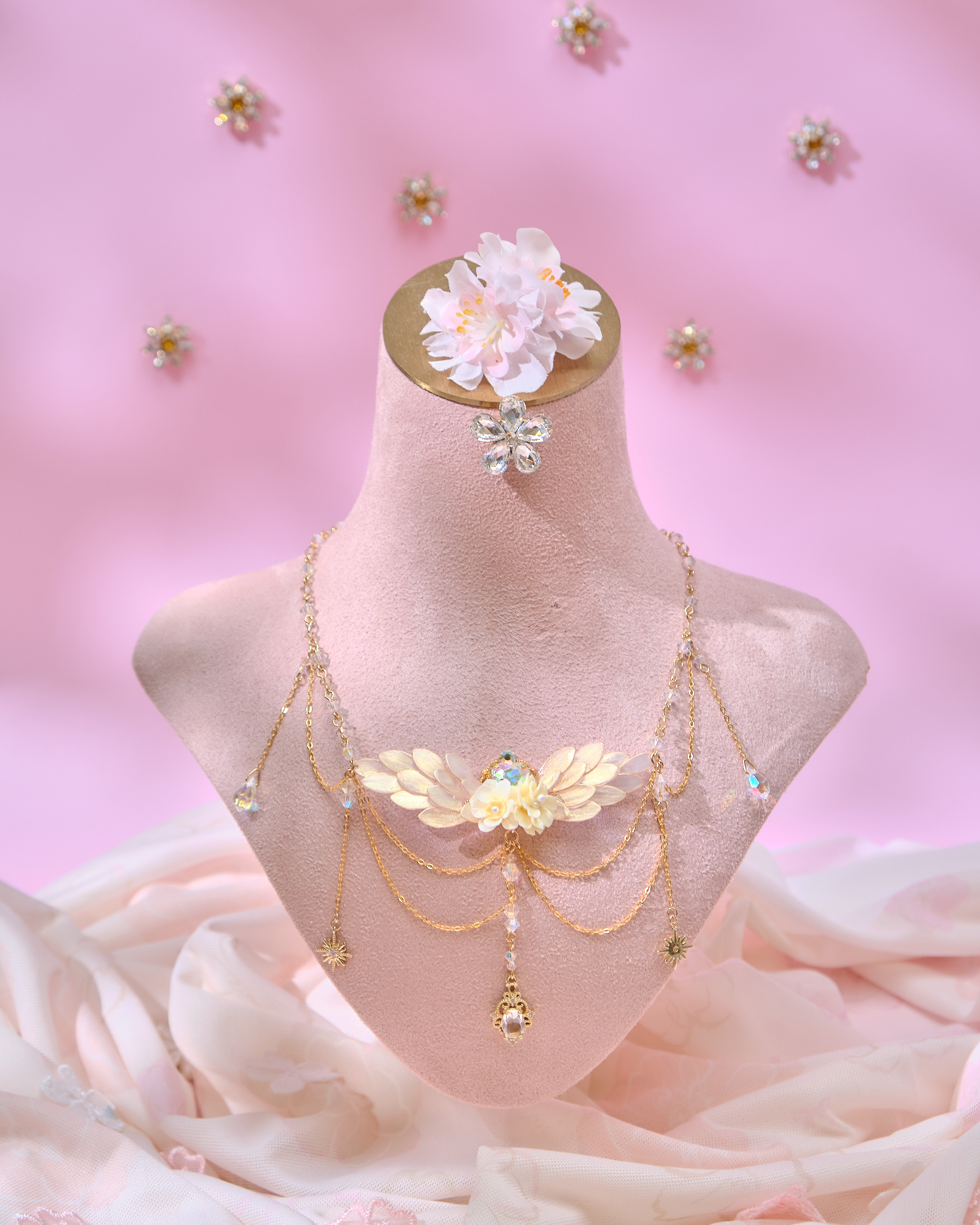 13713 Summer Bloom Wing Necklace