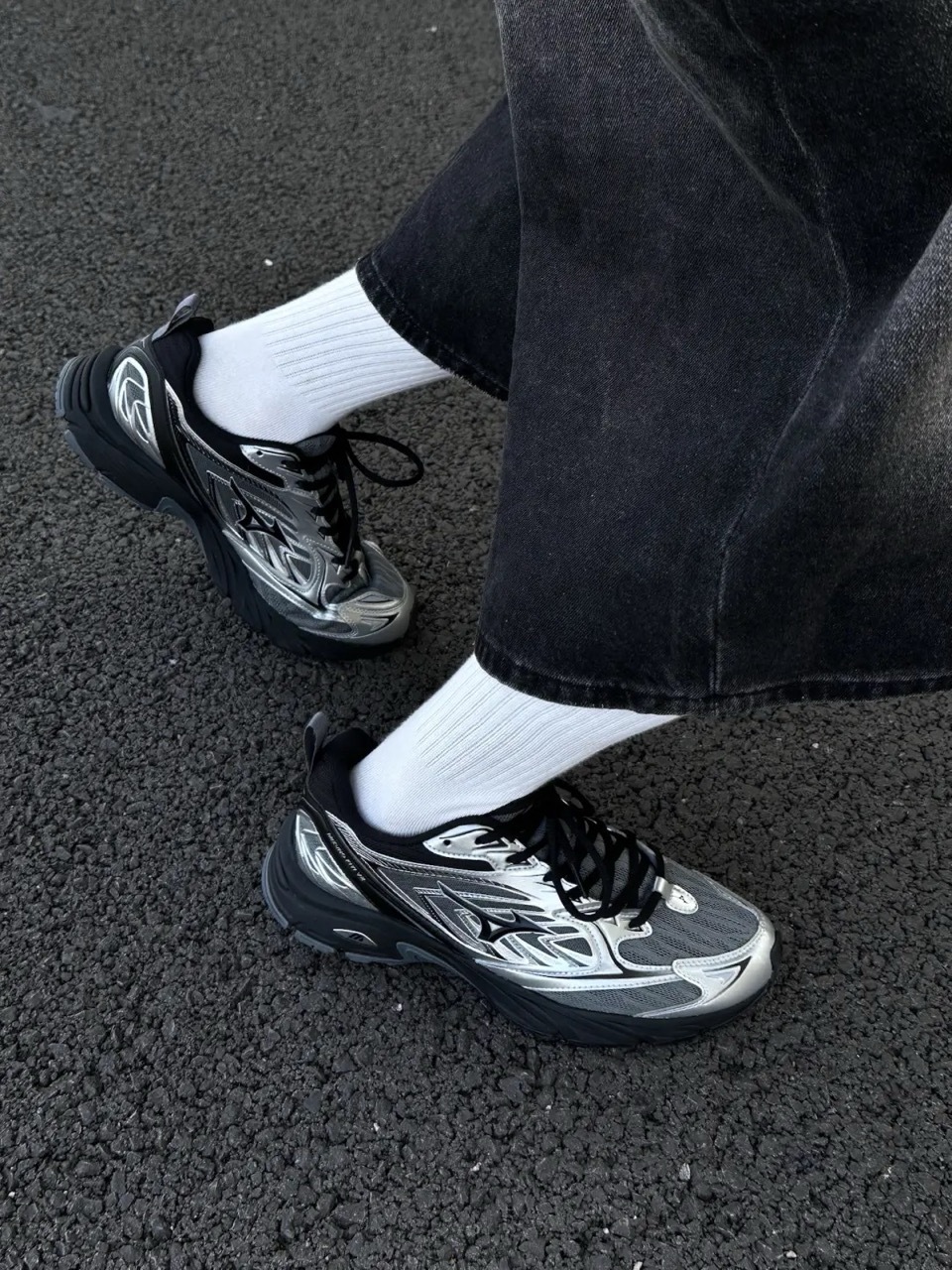 MIZUNO FIYI V2 黑銀 灰銀 復古 男女鞋 D1GH241504 / 預購