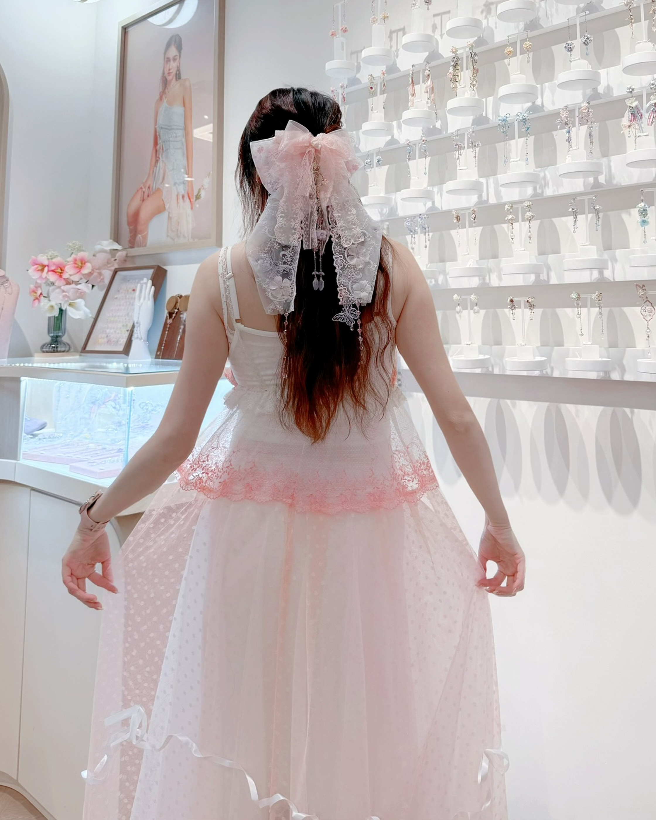 13812 Long Bow & Chain Hair Accessory