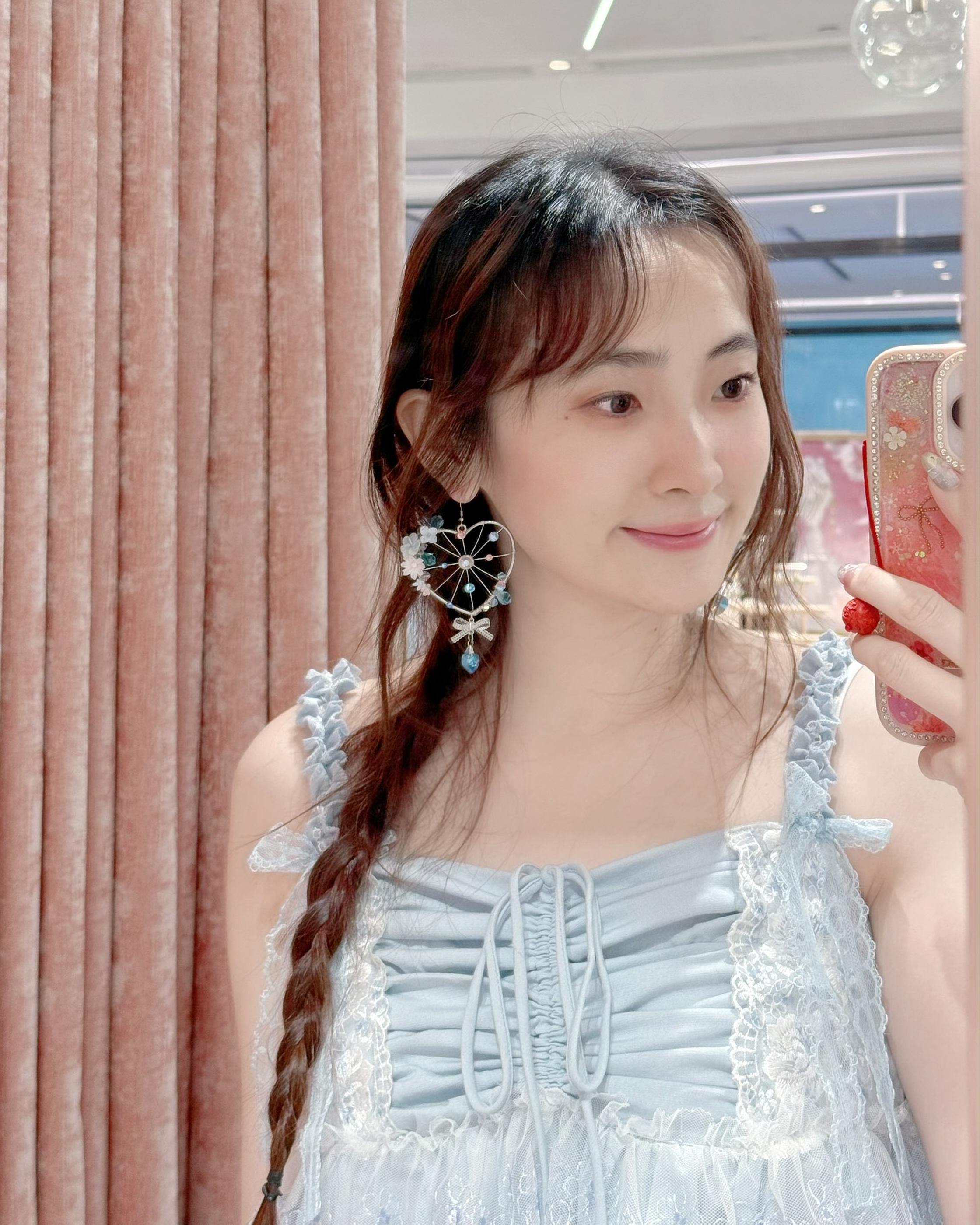 13723 Heart Petal Drop Earrings