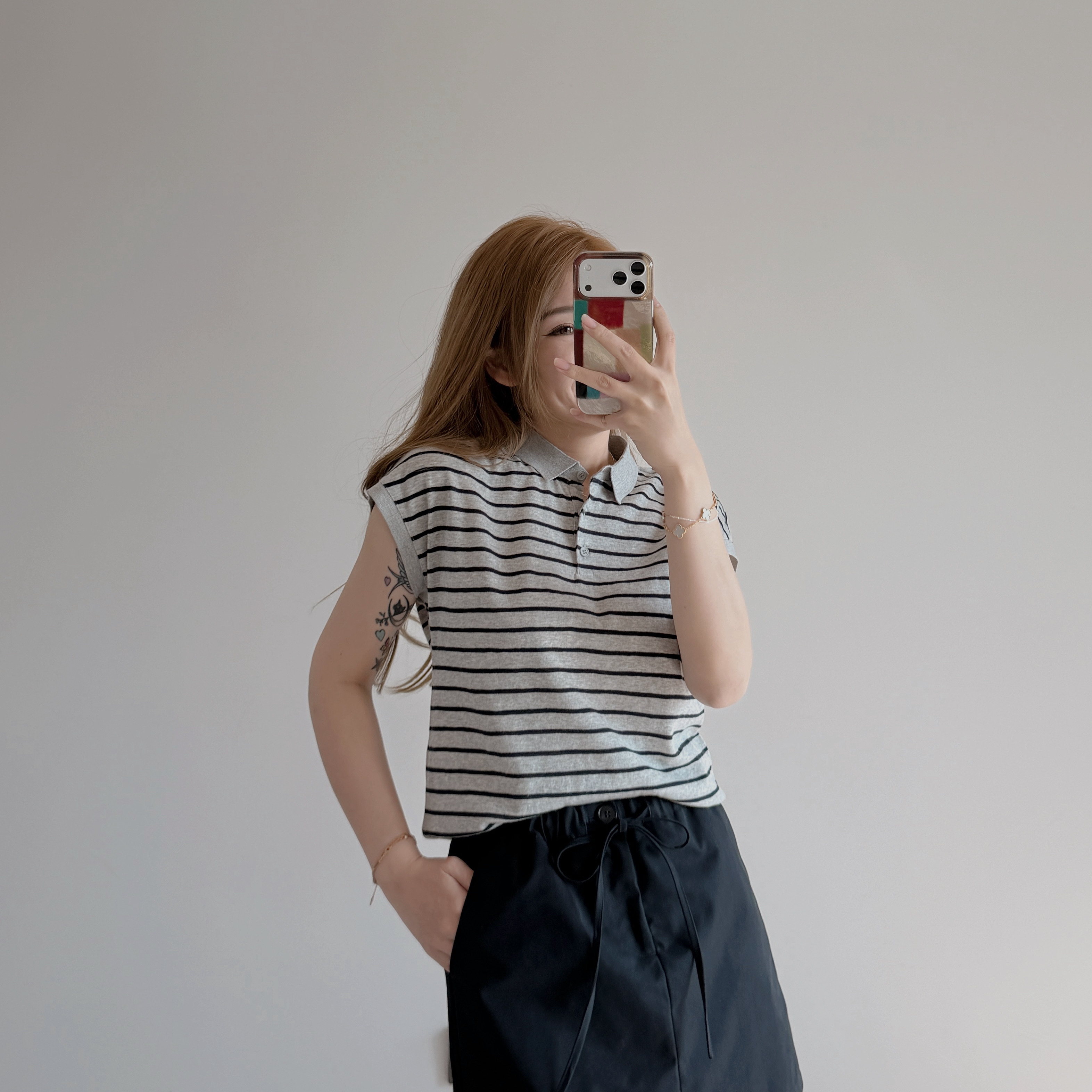 現貨 7467 灰藍間軟糯Polo Top