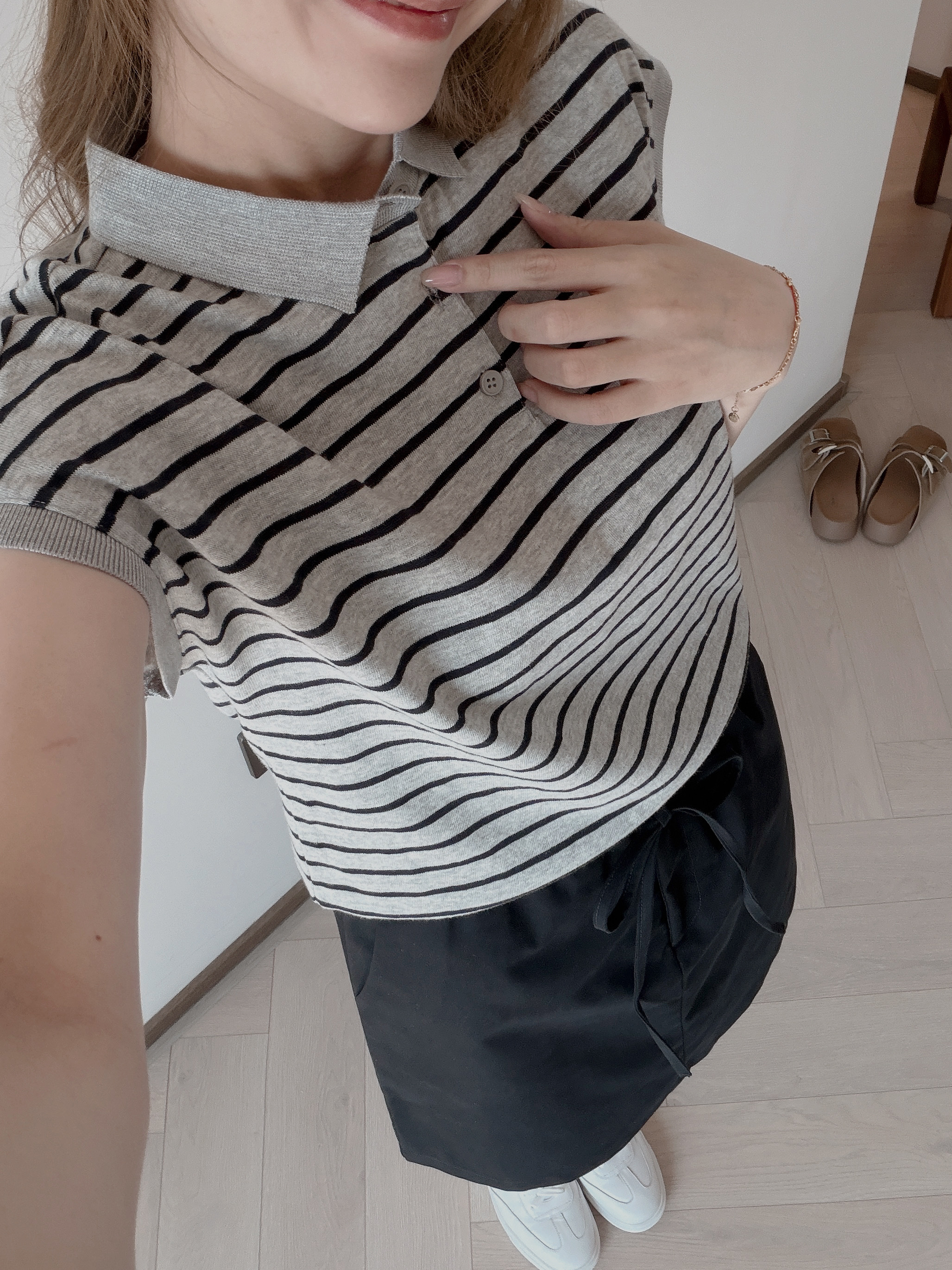 現貨 7467 灰藍間軟糯Polo Top