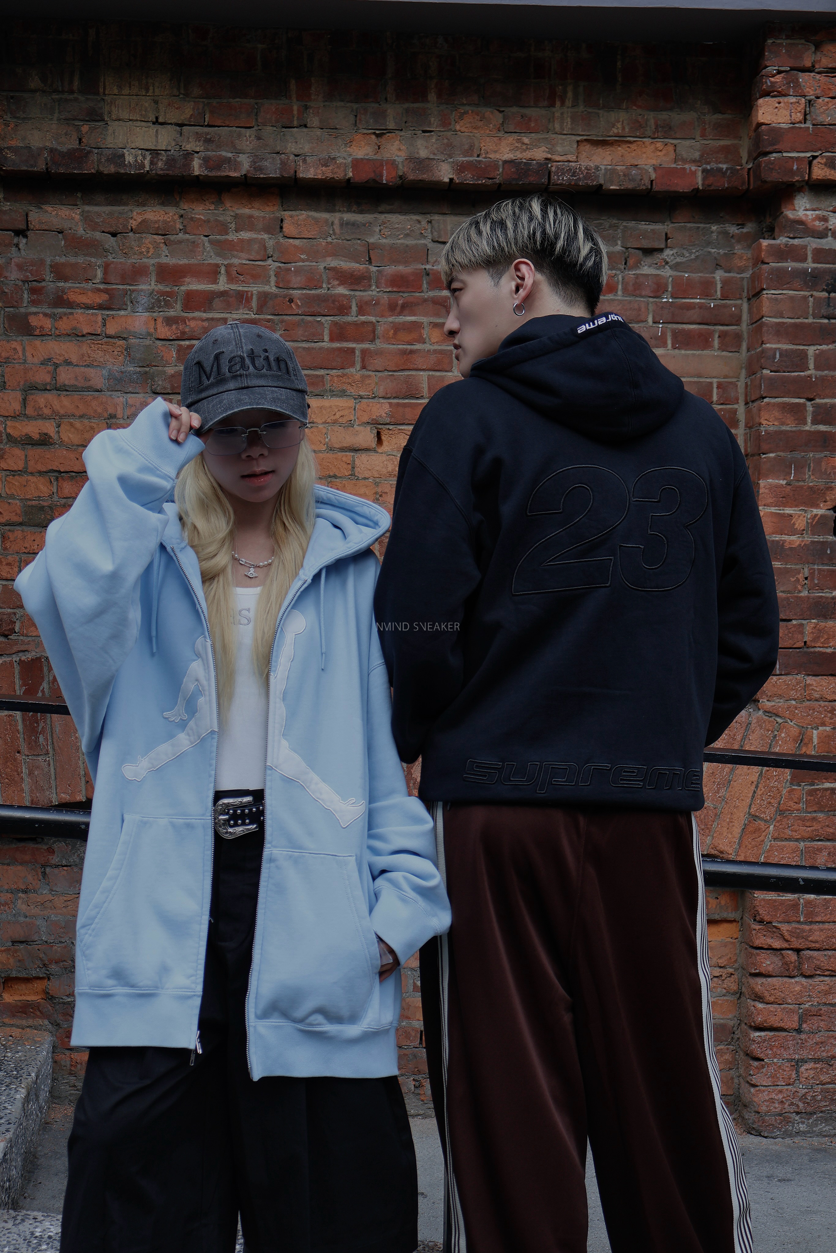 <快速出貨> Supreme x Jordan Zip Up Hoodie 棉外套 黑/寶寶藍