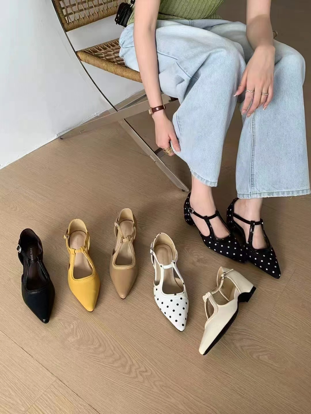 優雅造型瑪莉珍低跟鞋