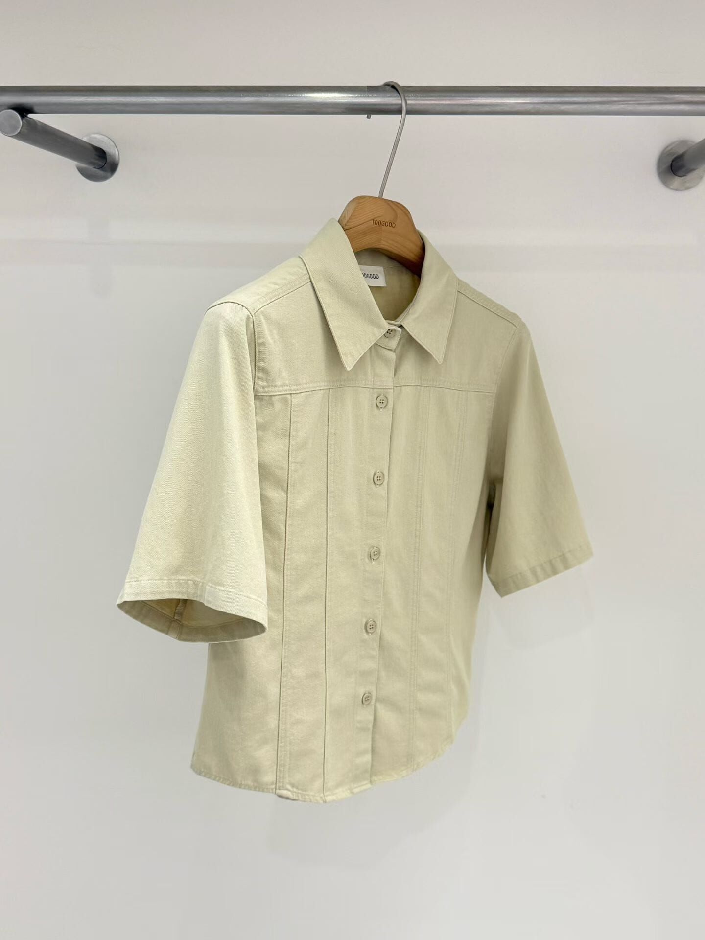 TG6435 車線排扣恤衫 *特價貨品不設退換*