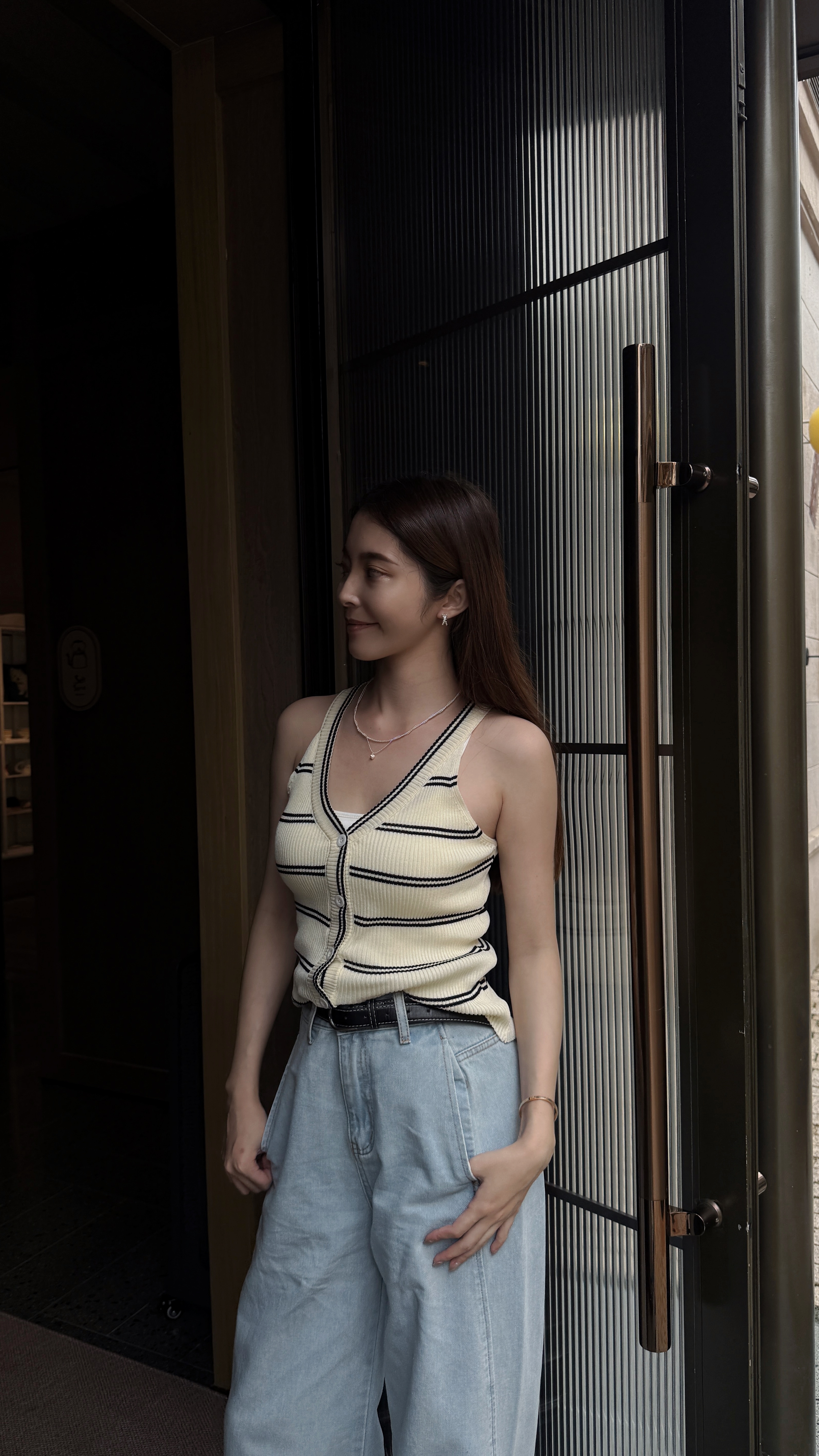 韓系條紋清爽削肩上衣 ( 2 colors )