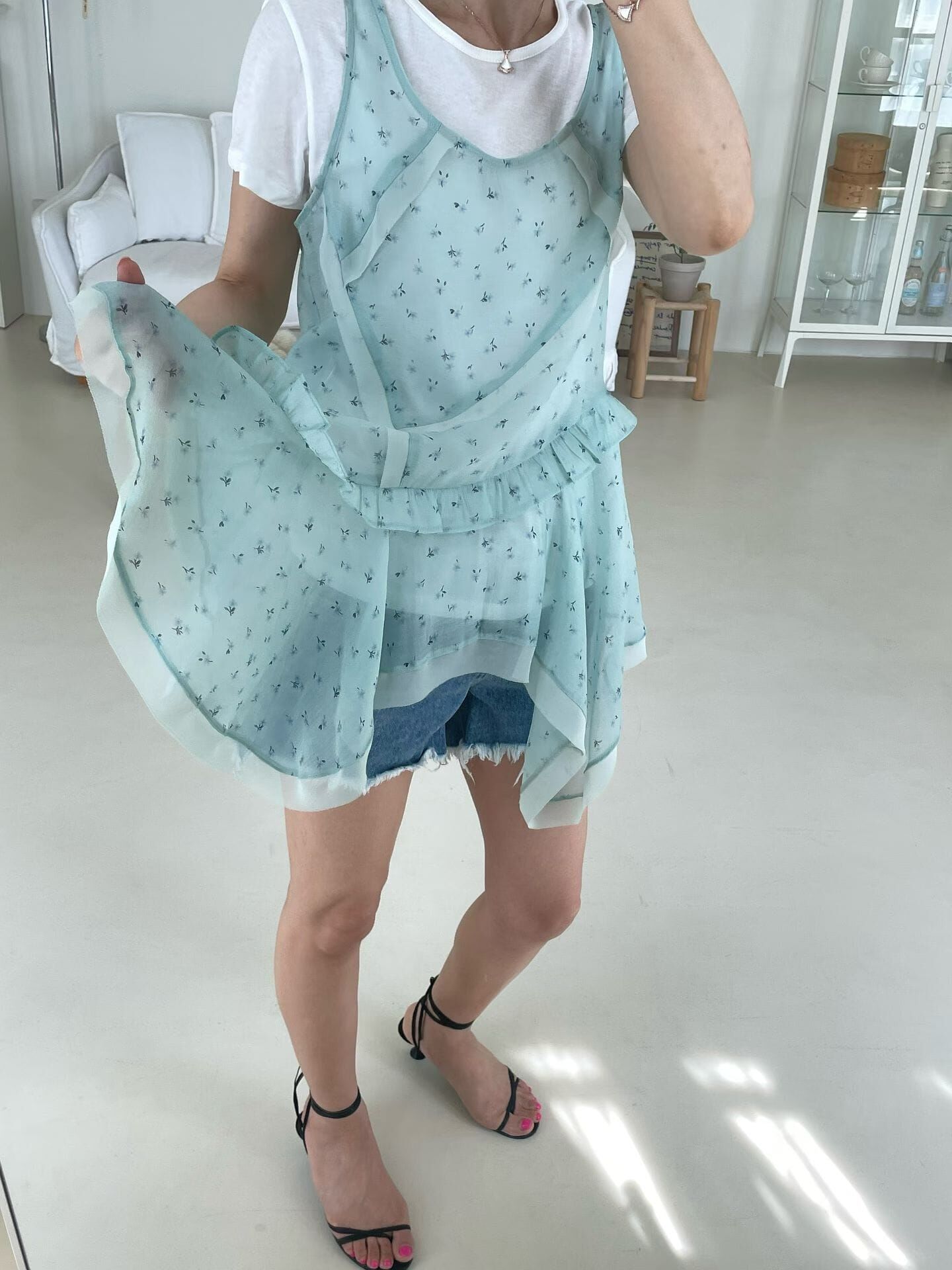 ED6403 天絲碎花疊穿背心 *特價貨品不設退換*