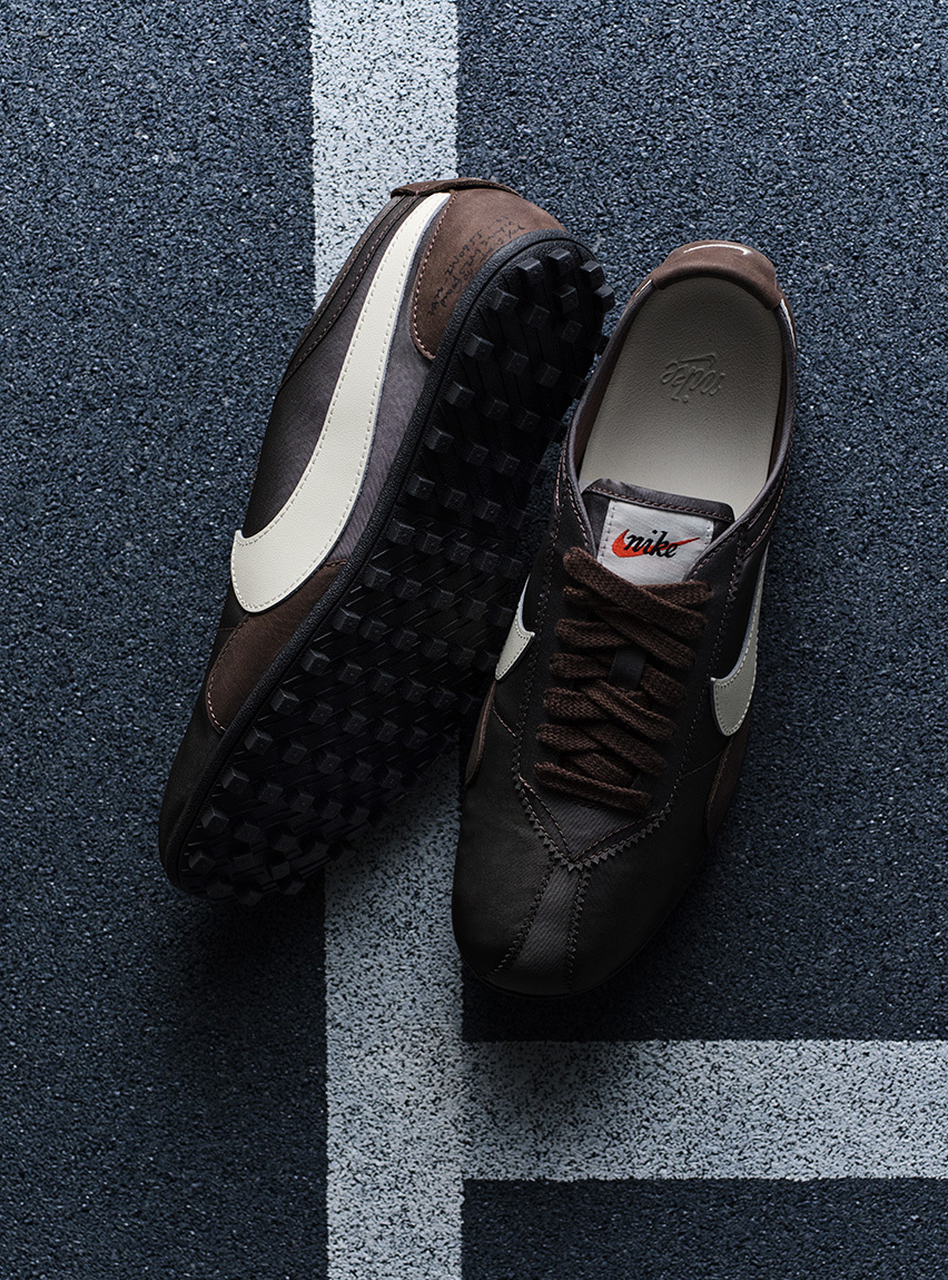 NIKE x Emmi / W MOON SHOE OG