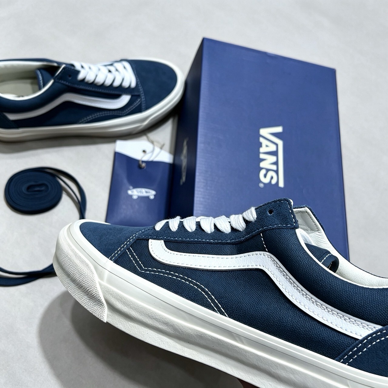 【官網限定】Vans Lx Old Skool 麂皮 休閒鞋 板鞋 藍白 男鞋 VN000D9J12S VII