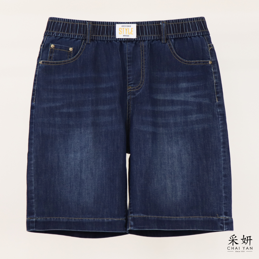 字母布標牛仔短褲