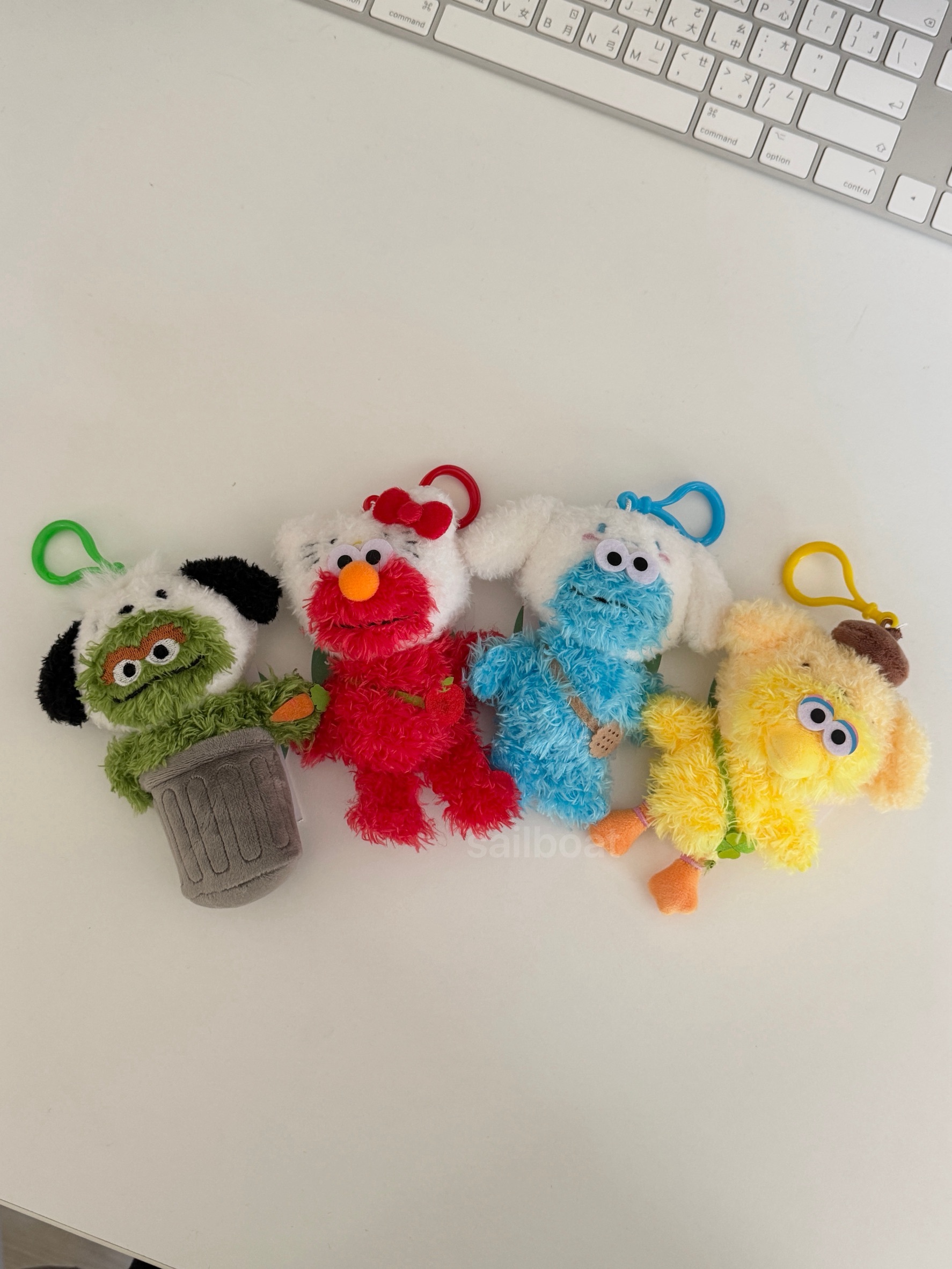 #現貨 🇯🇵日本 芝麻街 SESAME STREET MARKET × Sanrio 三麗鷗聯名 吊飾娃娃