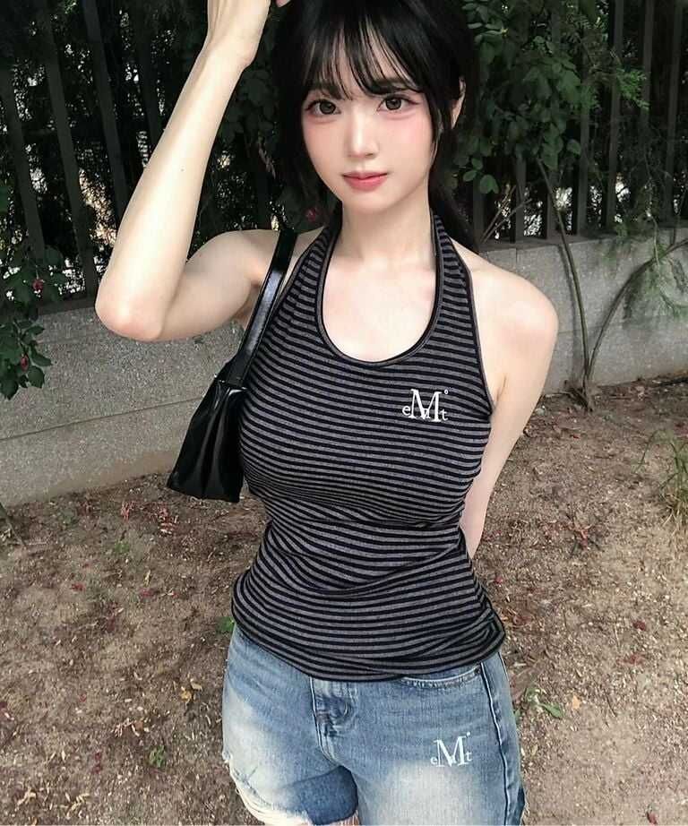 🇰🇷韓國 MUCENT MAYO 繞頸條紋背心上衣