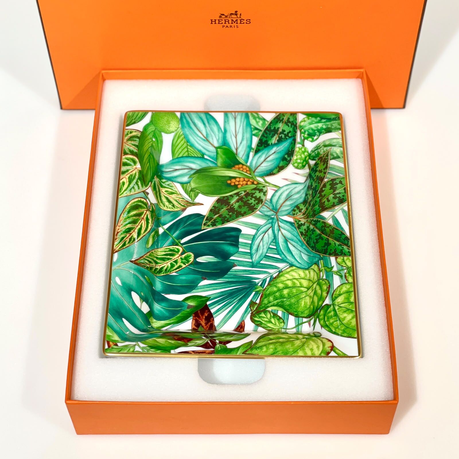 全新HERMES PASSIFOLIA CHANGE TRAY 熱帶叢林圖案置物盤 #BRAND NEW #香榭站正品