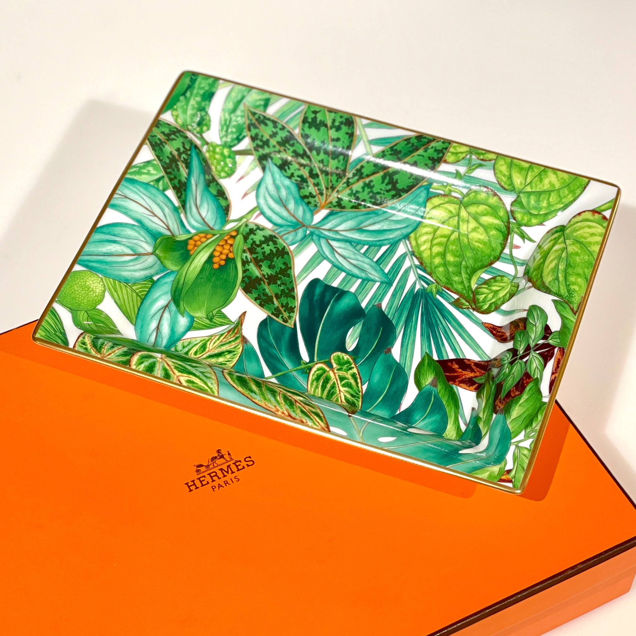 全新HERMES PASSIFOLIA CHANGE TRAY 熱帶叢林圖案置物盤 #BRAND NEW #香榭站正品