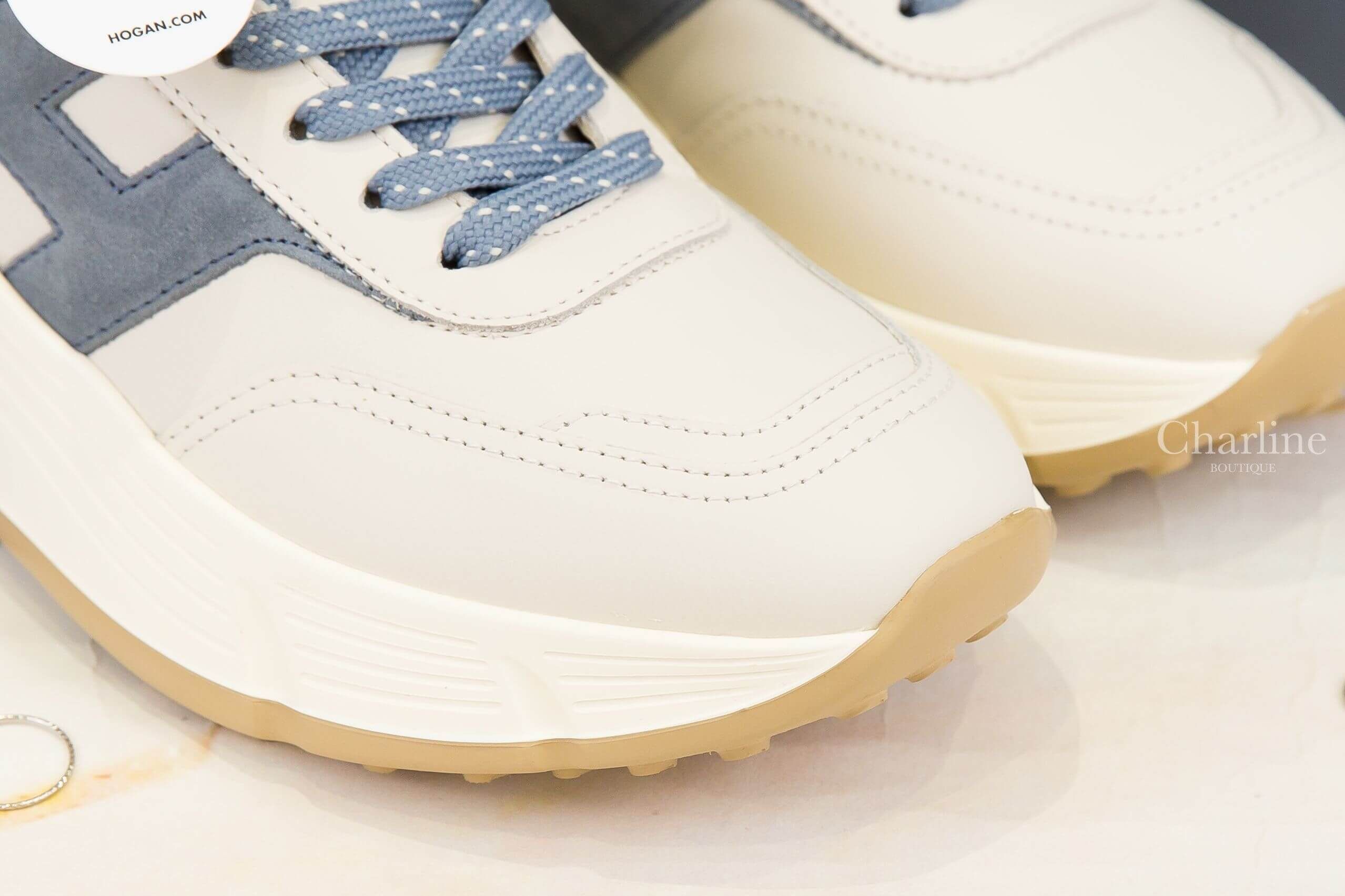 Hogan Sneakers Hogan Hi-Fi 象牙白小牛皮側邊麂皮淺藍色H厚底運動鞋