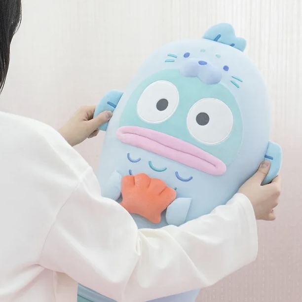 🇰🇷 SANRIO 水獺造型 涼感抱枕 靠枕 長型枕頭 人魚漢頓 HELLO KITTY 三麗鷗 凱蒂貓 KITTY貓 官方正版授權 / 預購