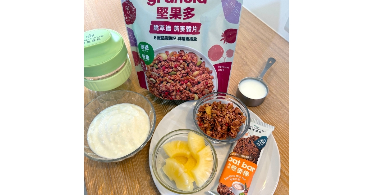 金鑽鳳梨南洋風味 優格燕麥杯食材