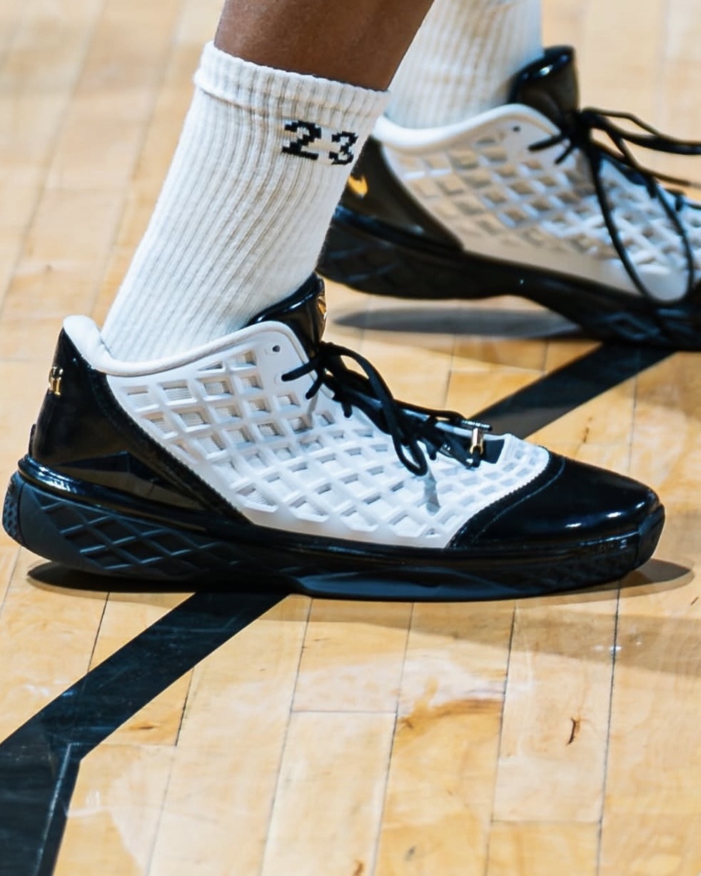 （海外連線代購）NIKE KOBE 3 LOW 'Mambacita' 黑白曼巴 科比3 GIGI 實戰 籃球鞋【IQ3916-100】KOBE3
