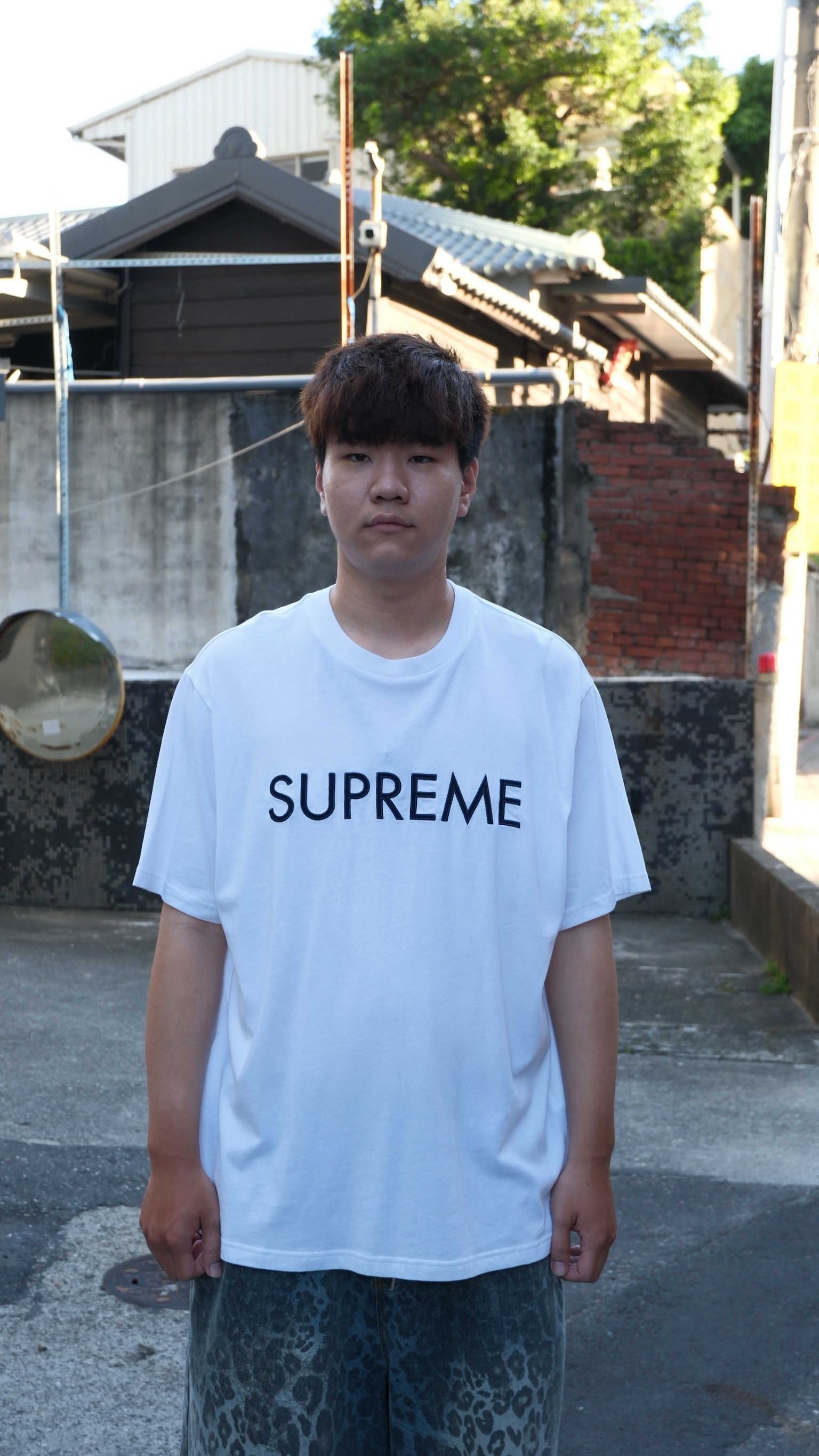 「快速出貨」supreme 25ss Capital tee 刺繡 基本logo 附防塵袋 紅標 短T