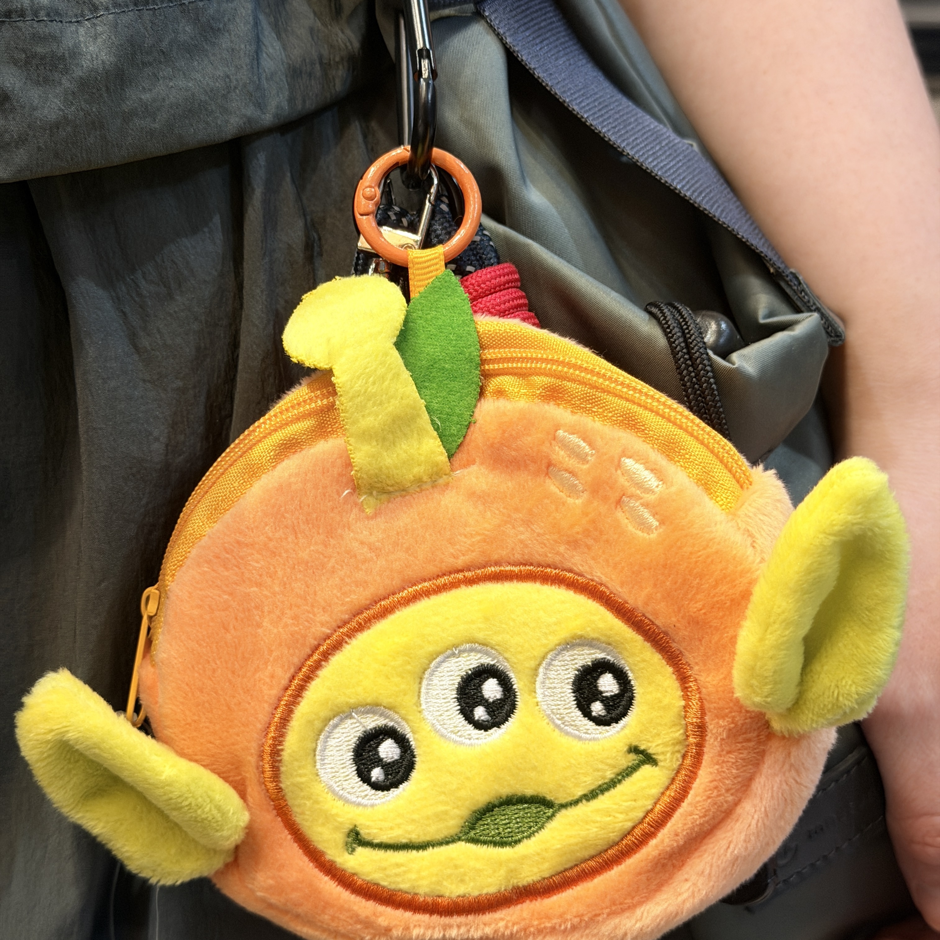 【現貨】玩具總動員  toys 三眼怪橘子 零錢包 吊飾