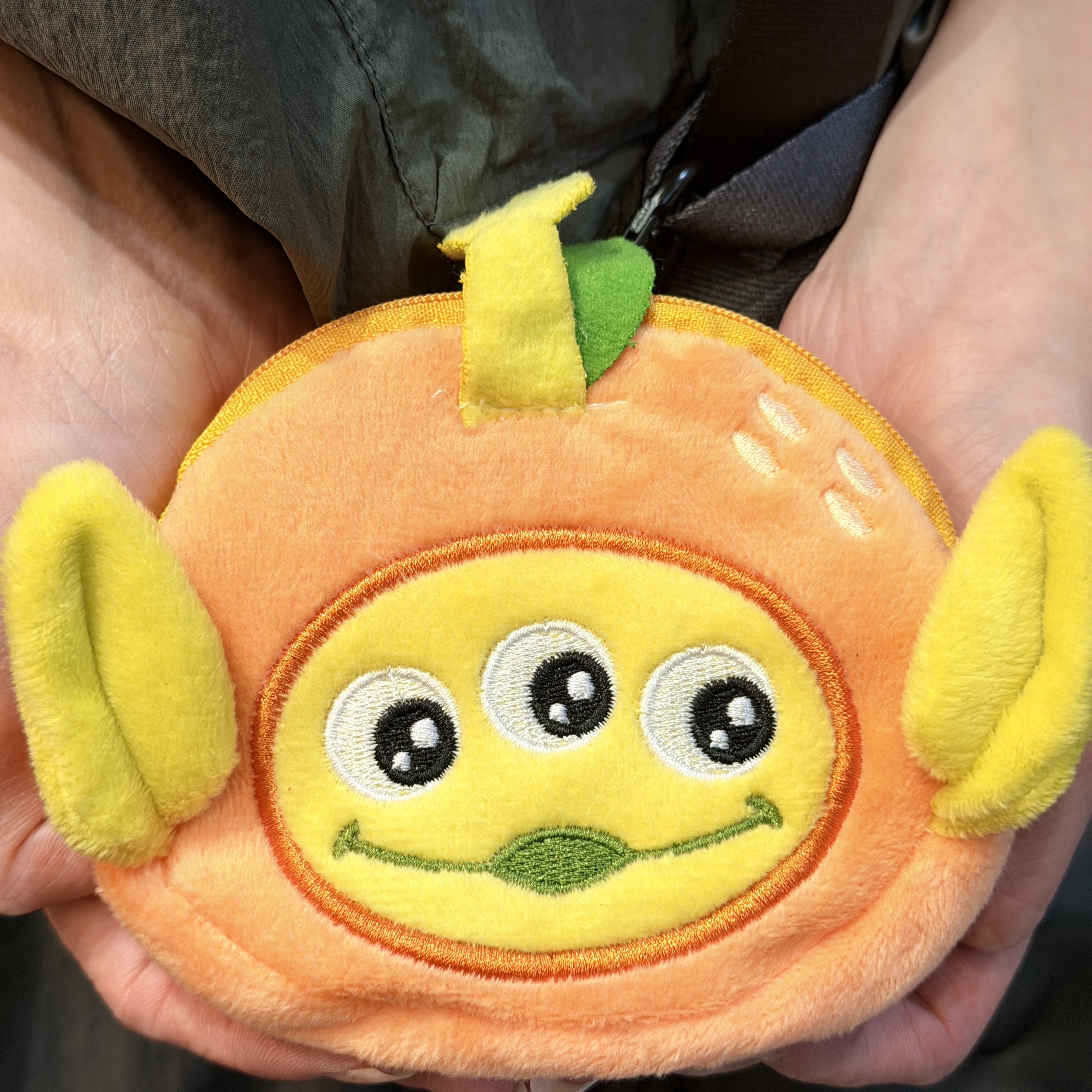 【現貨】玩具總動員  toys 三眼怪橘子 零錢包 吊飾