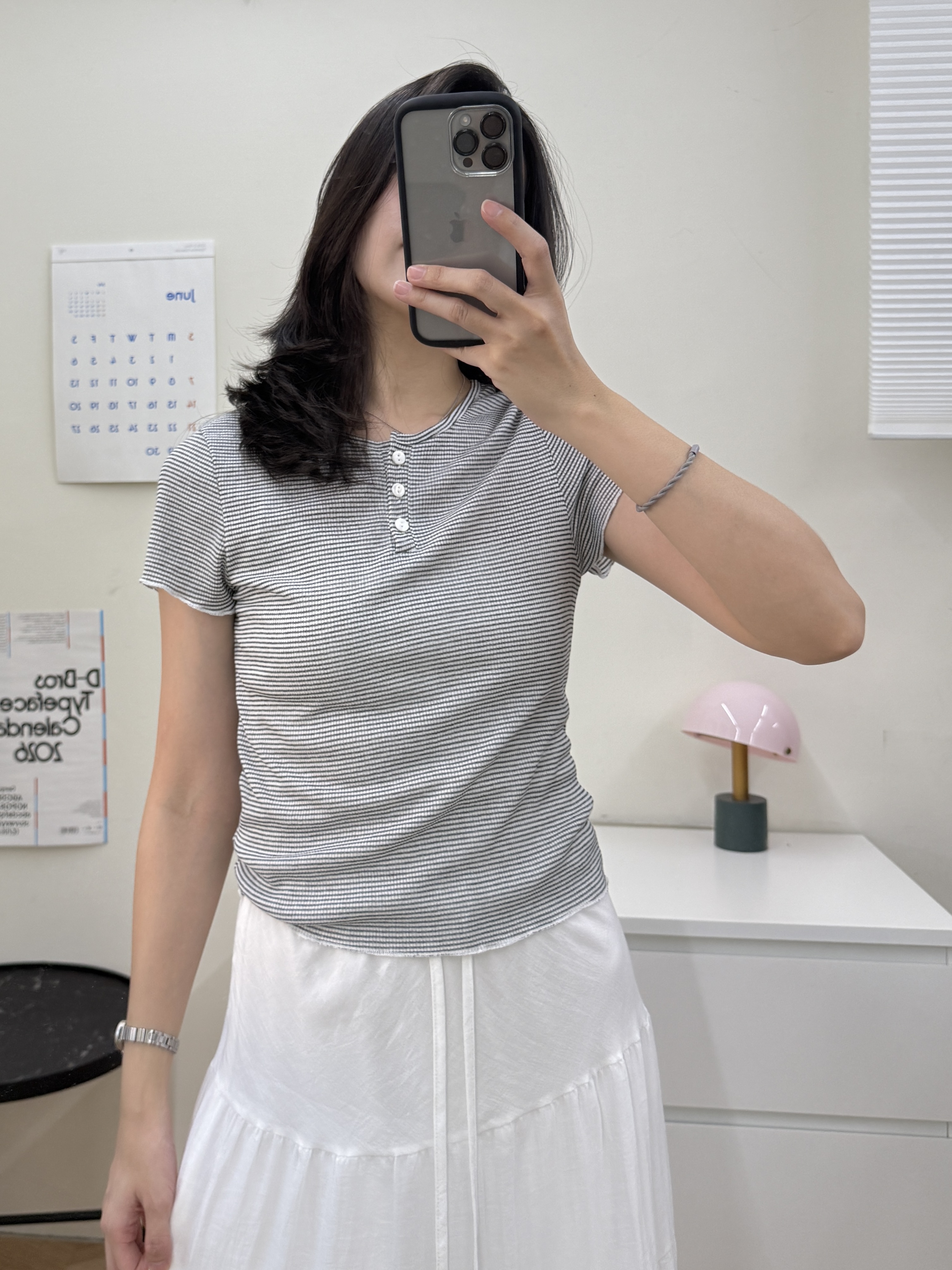 三扣條紋素T