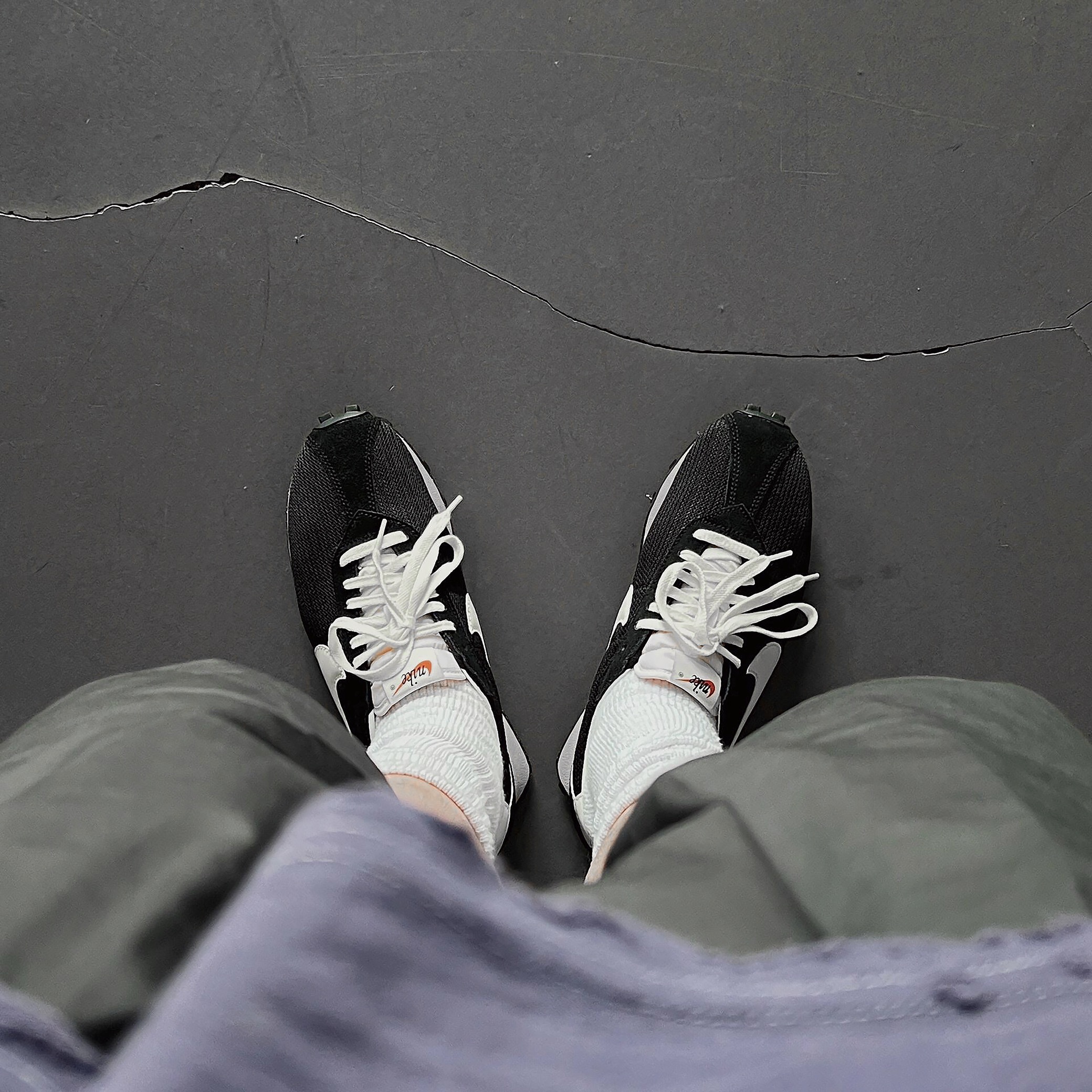 NIKE - LD-1000 " HJ4687-002 "