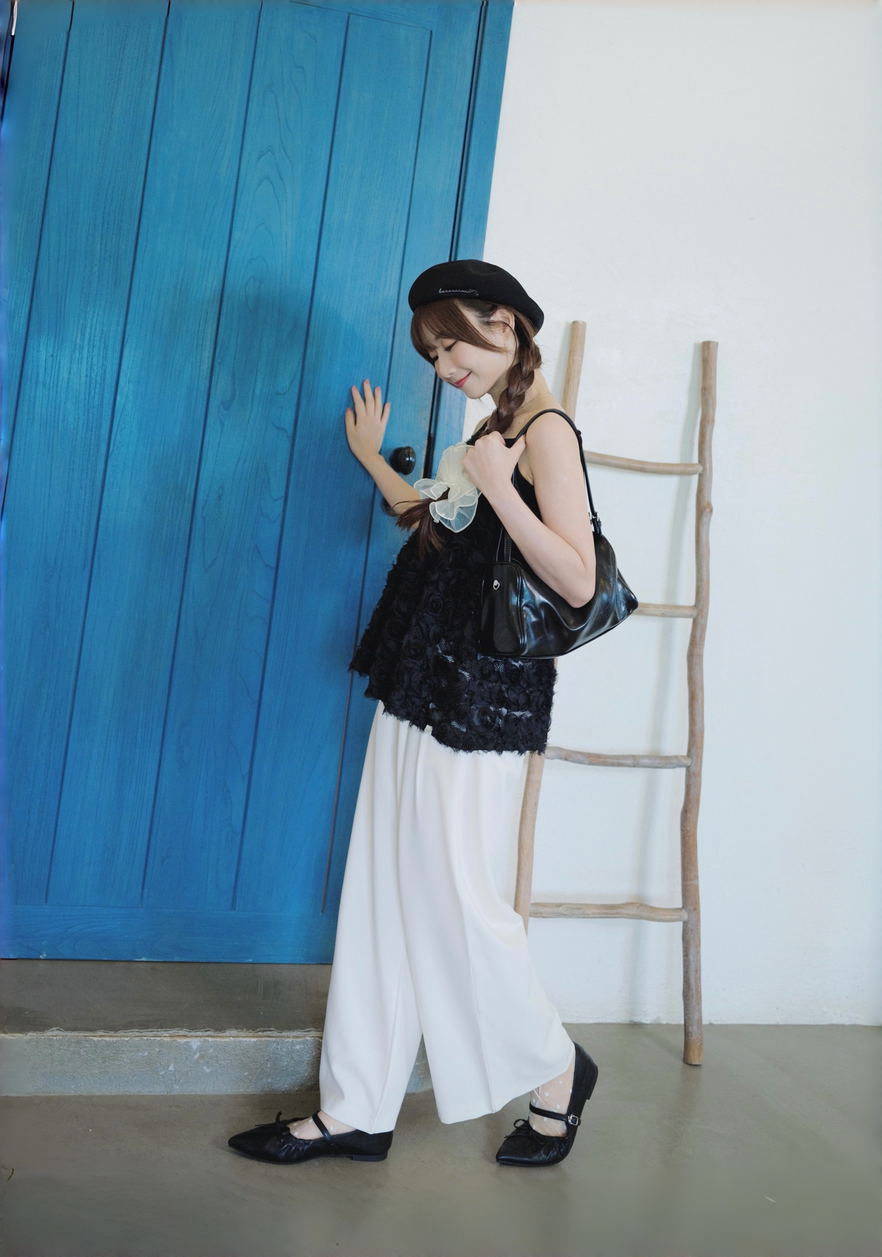 三色 / 微彈簡約雙褶西裝闊褲 / Minimalist Pleated Wide-Leg Trousers