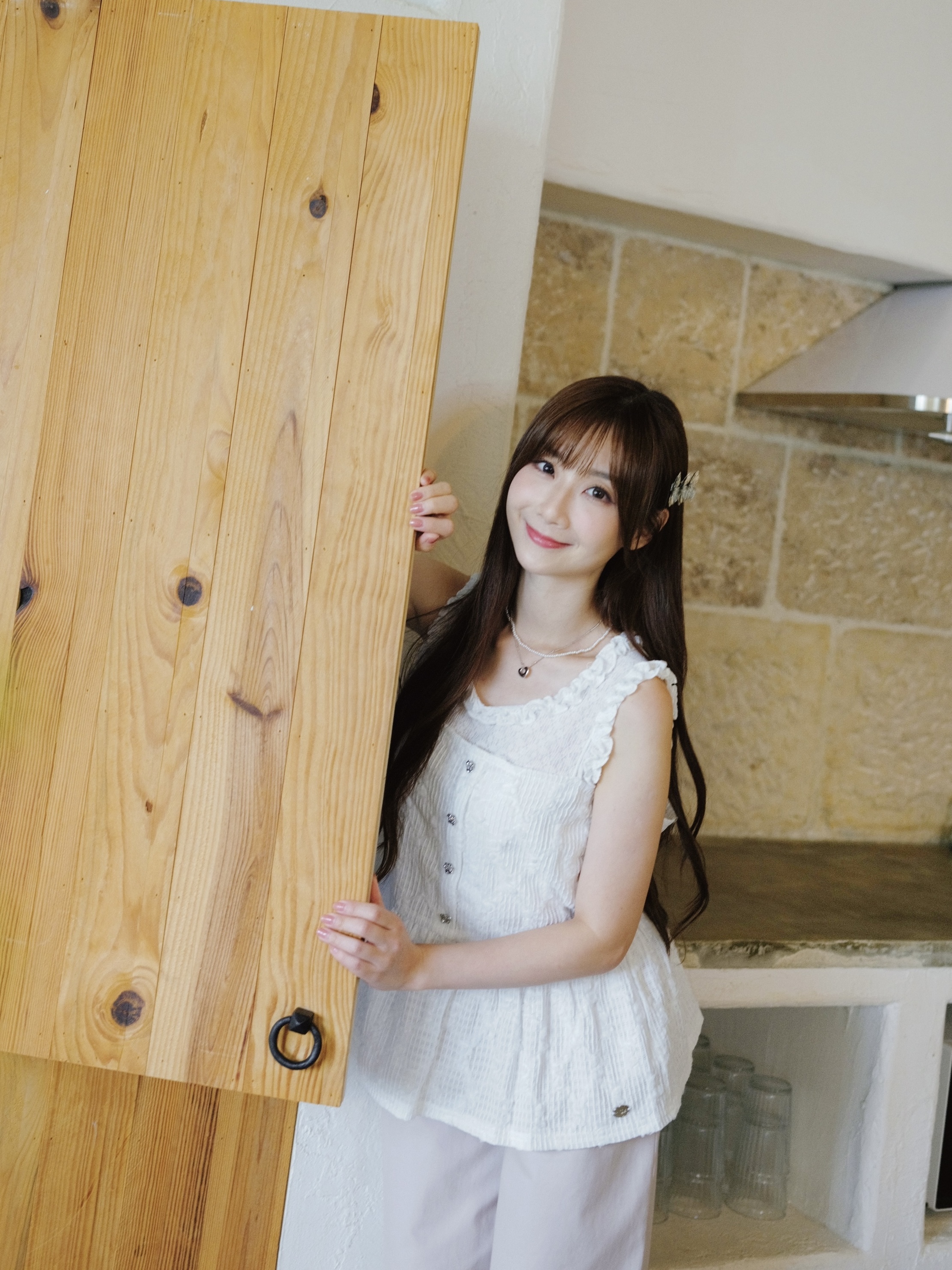 三色 / 法式菱形玫瑰銀扣馬甲 / Rose-Embellished Jacquard Peplum Camisole Top