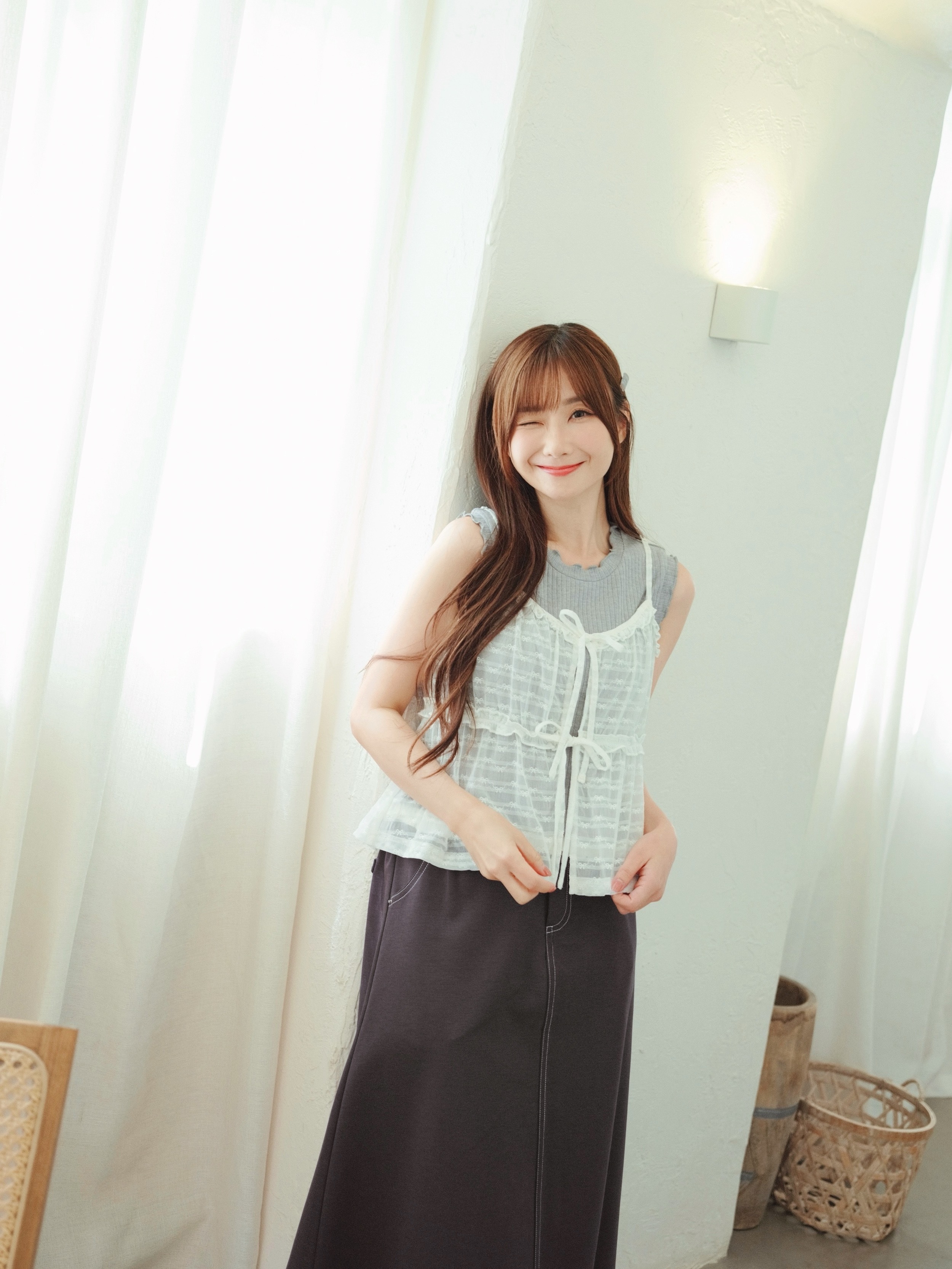 四色 / 磨砂感小蝴蝶結綁帶馬甲 / Sheer Bow-Patterned Tie-Front Cami Top