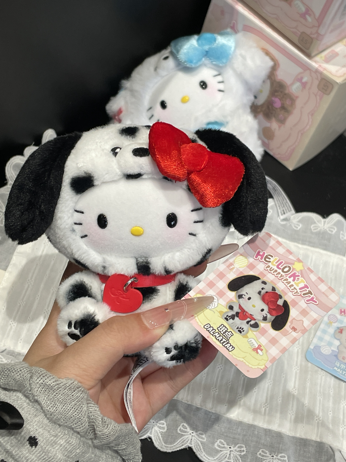 代購-Hello Kitty 小狗派對系列 毛絨 掛飾 盲盒類 單個盲盒/整盒8個