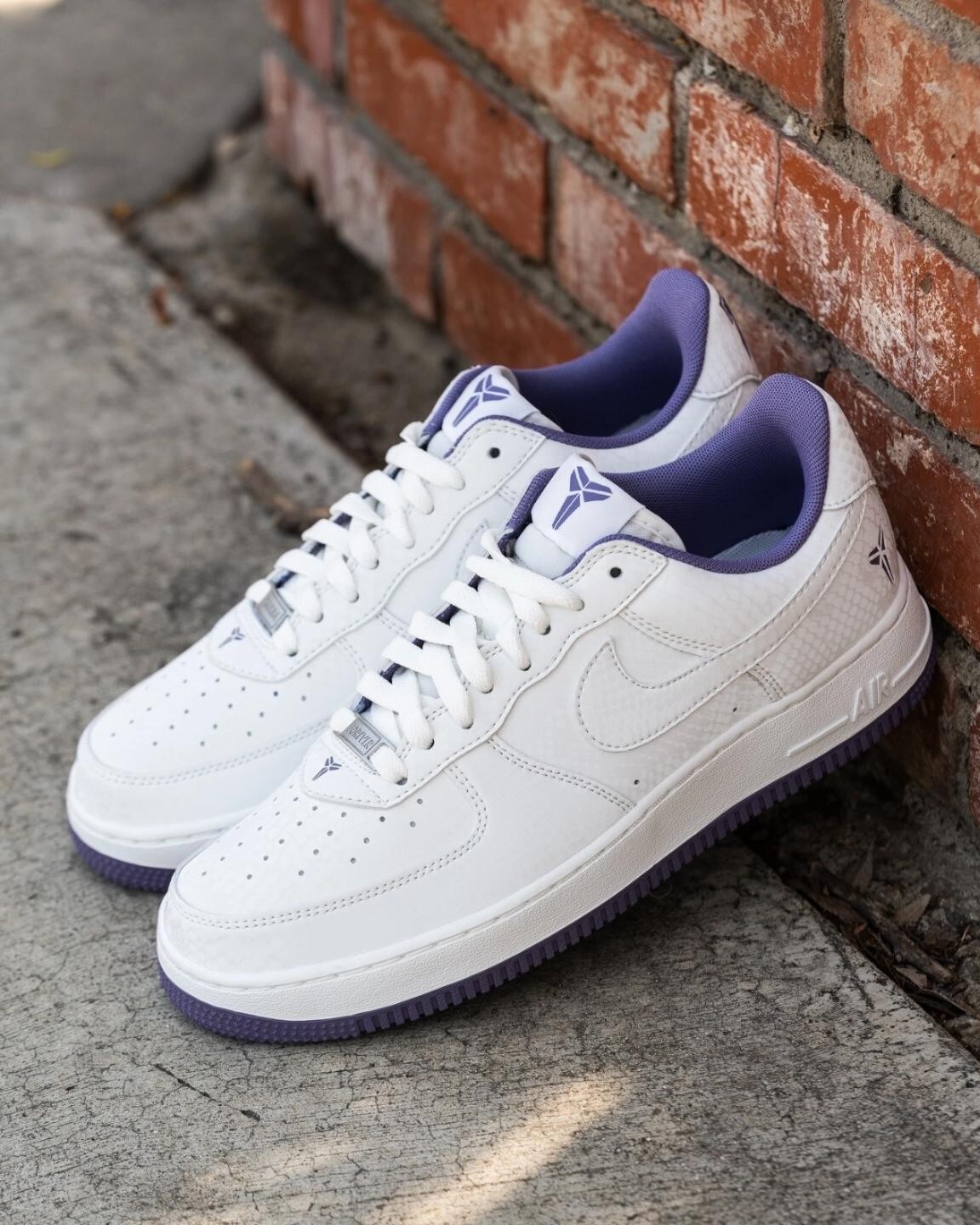 【逢甲FUZZY】Kobe Bryant x Nike Air Force 1 "Daybreak" 蛇鱗 刺繡 白紫 IB0018-102
