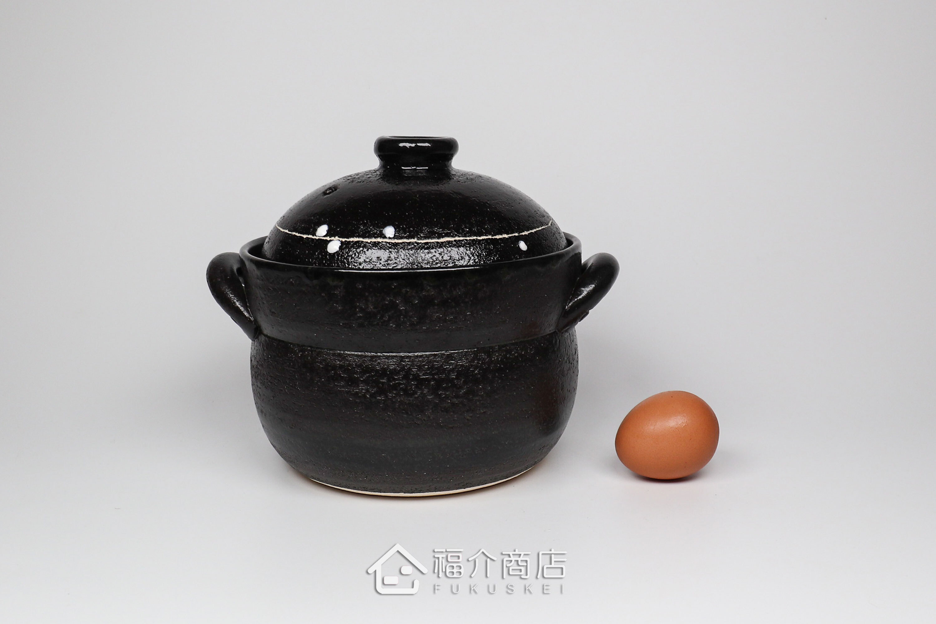 煮飯用陶瓷材質的飯鍋