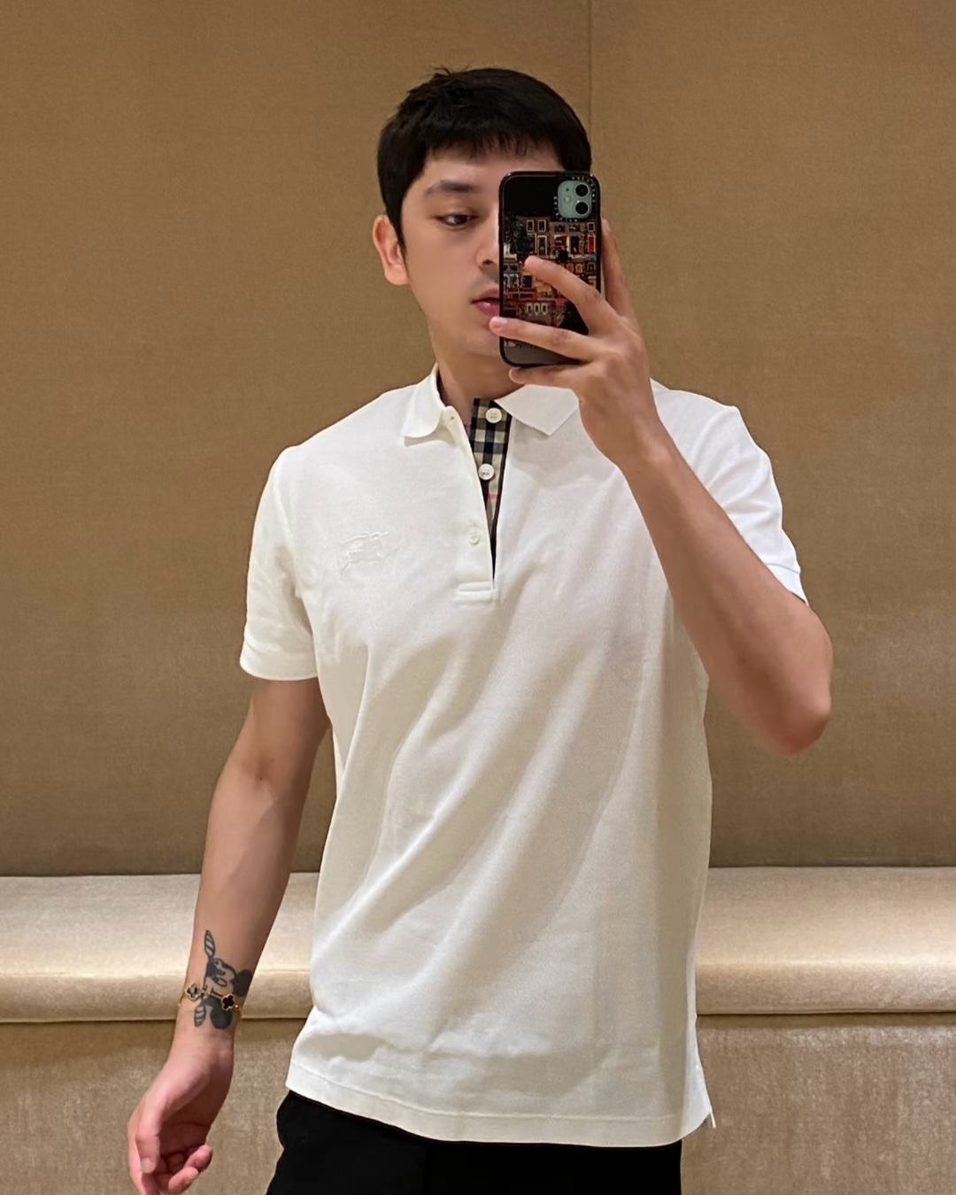 BBR 白色 細戰馬白色刺繡LOGO POLO   (男女款)