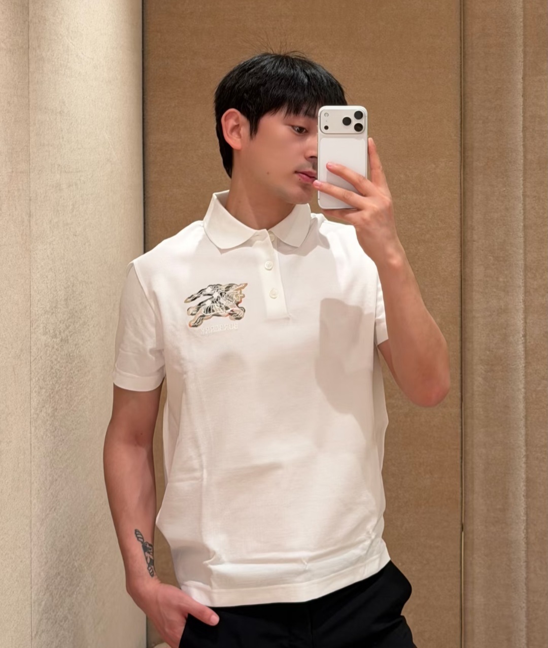 BBR 白色 BURBERRY連戰馬布質LOGO POLO   (男女款)