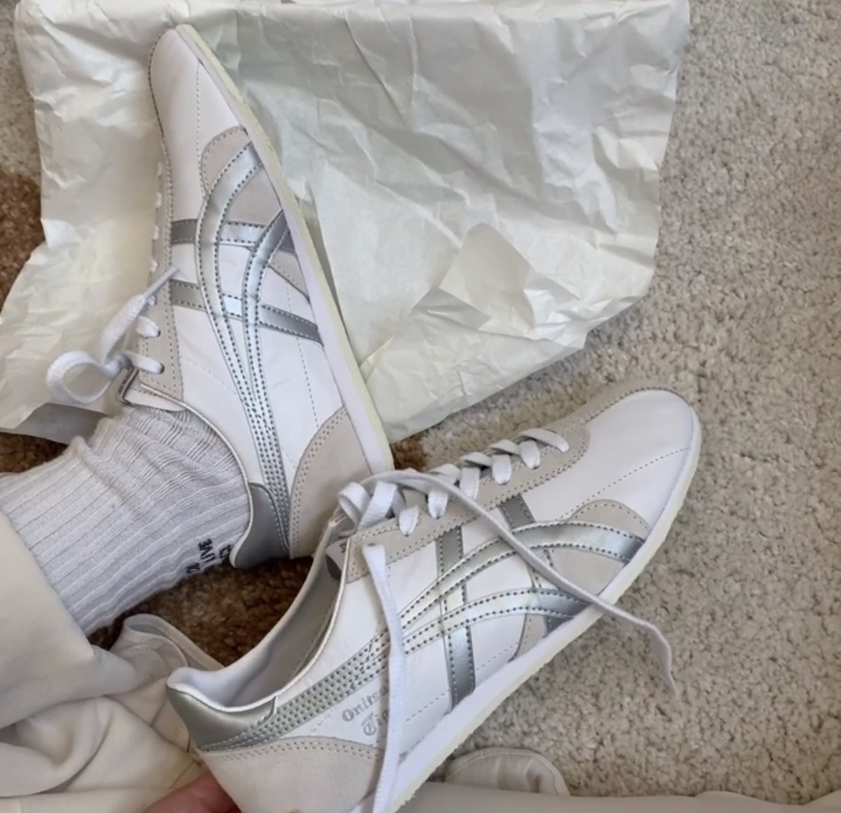 〈日本限定配色🤍〉Onitsuka Tiger 鬼塚虎 RUNSPARK 銀白