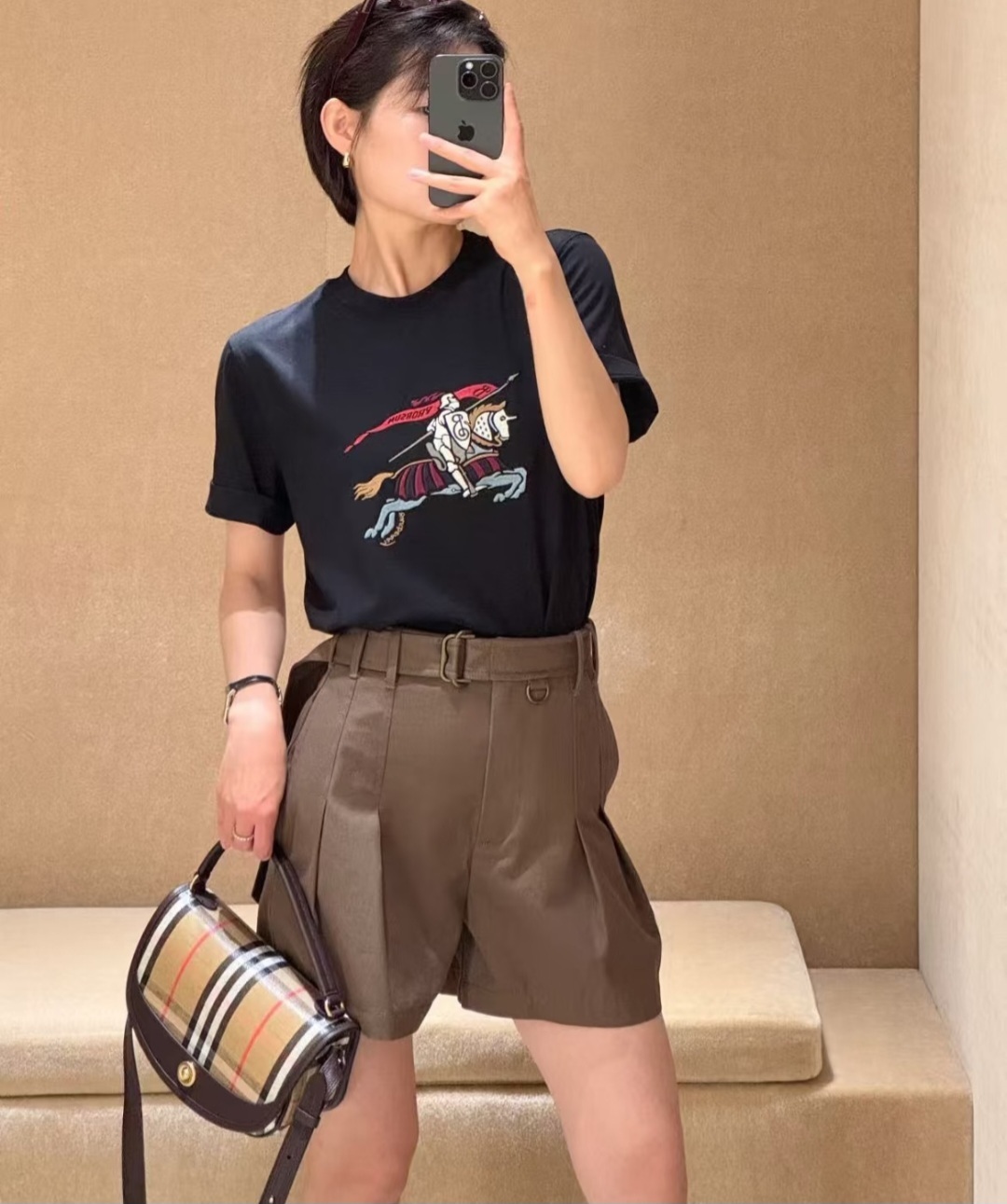 BBR 黑色 戰馬彩色刺繡 LOGO TEE  (男女款)